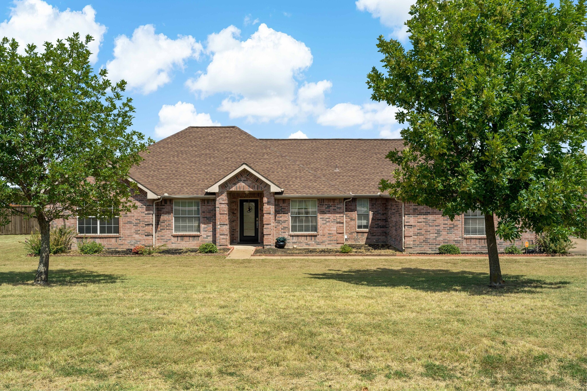 10323 Linda Circle