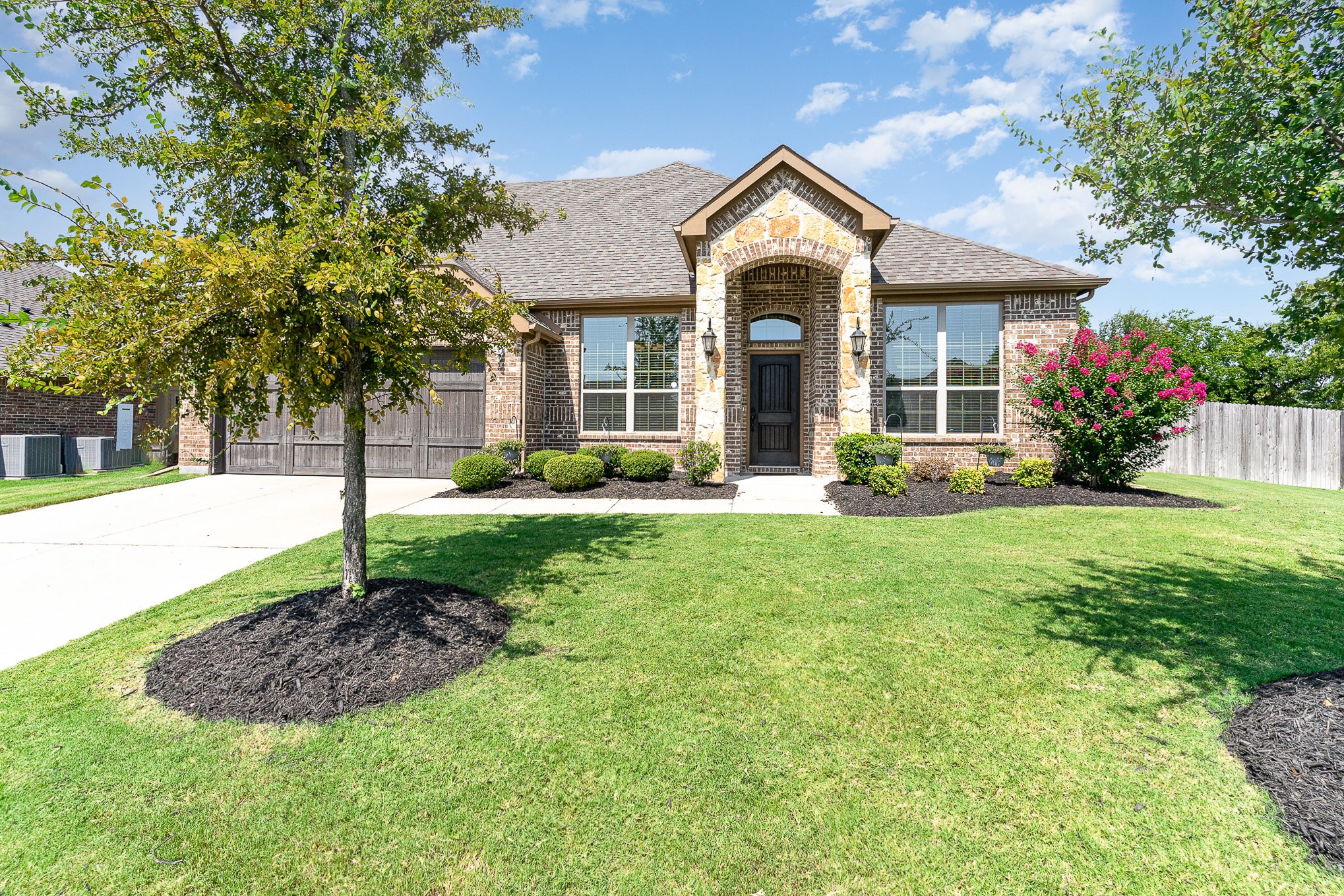 1700 Edgeview