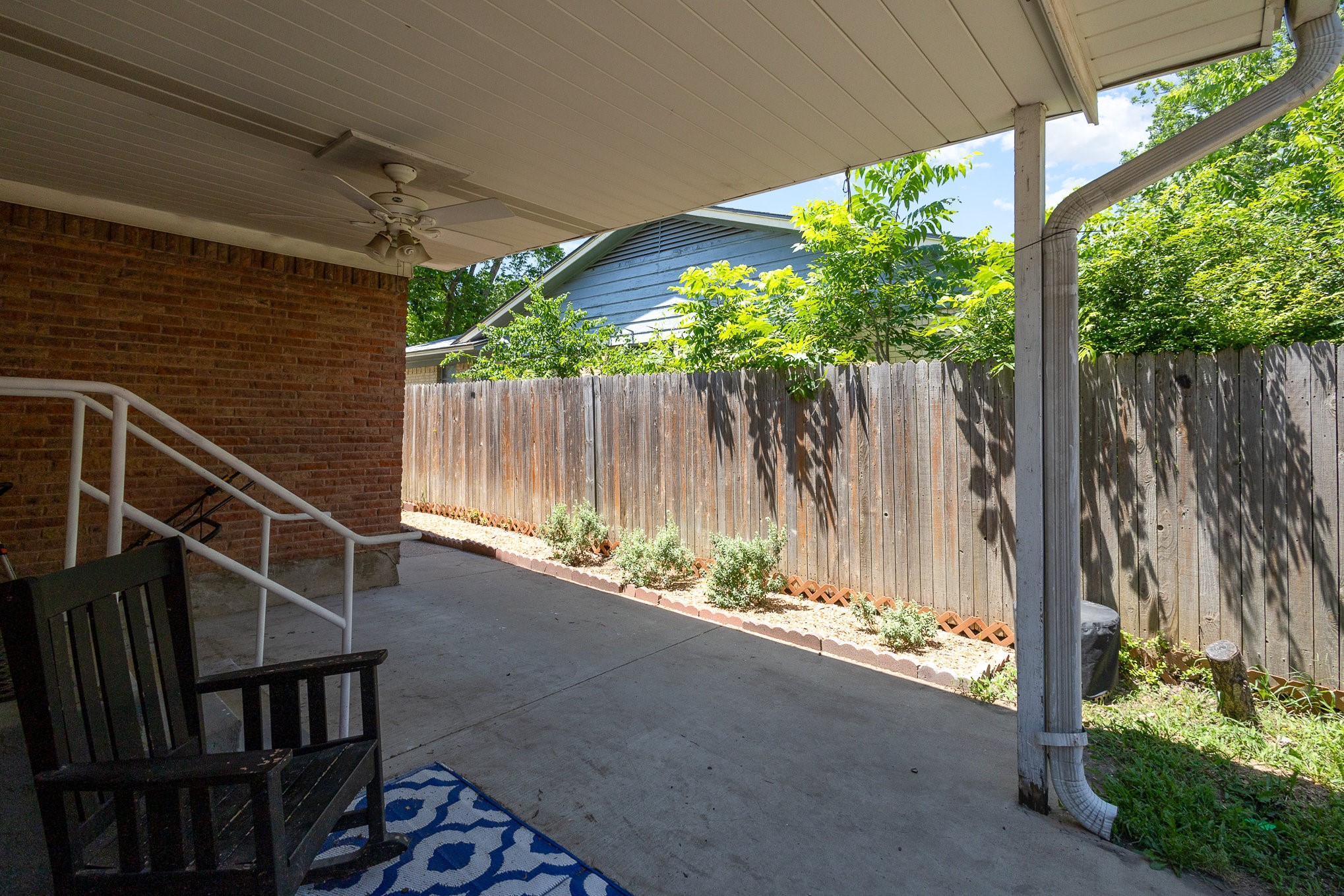 2813 Sanders Drive