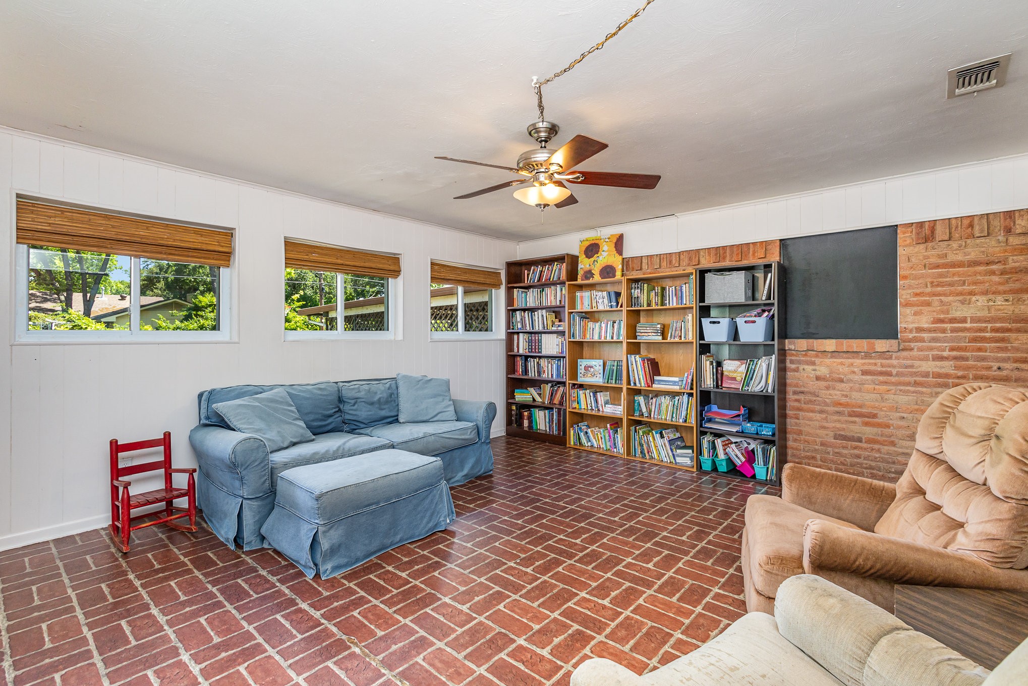 2813 Sanders Drive