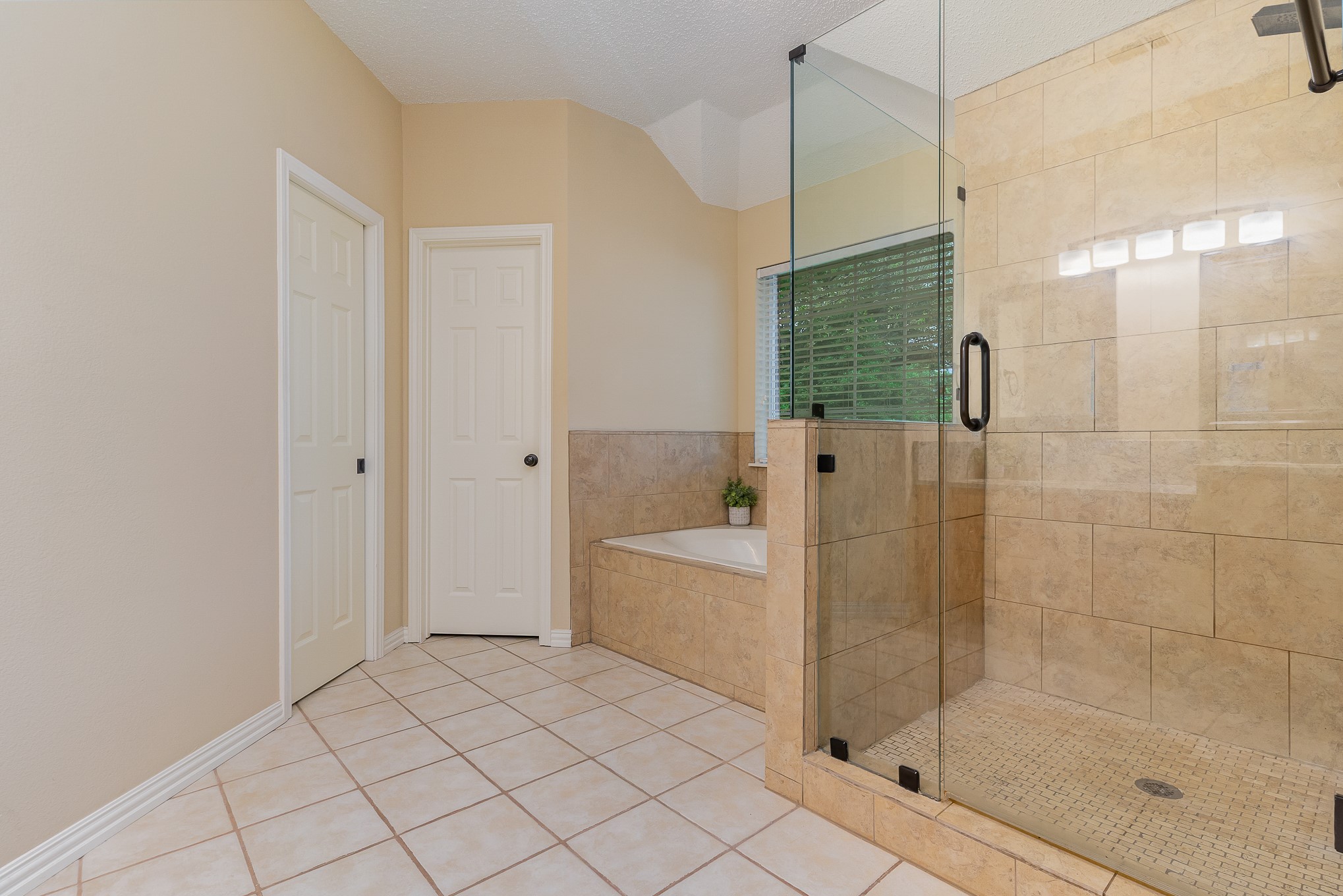 3305 Sunlight Drive