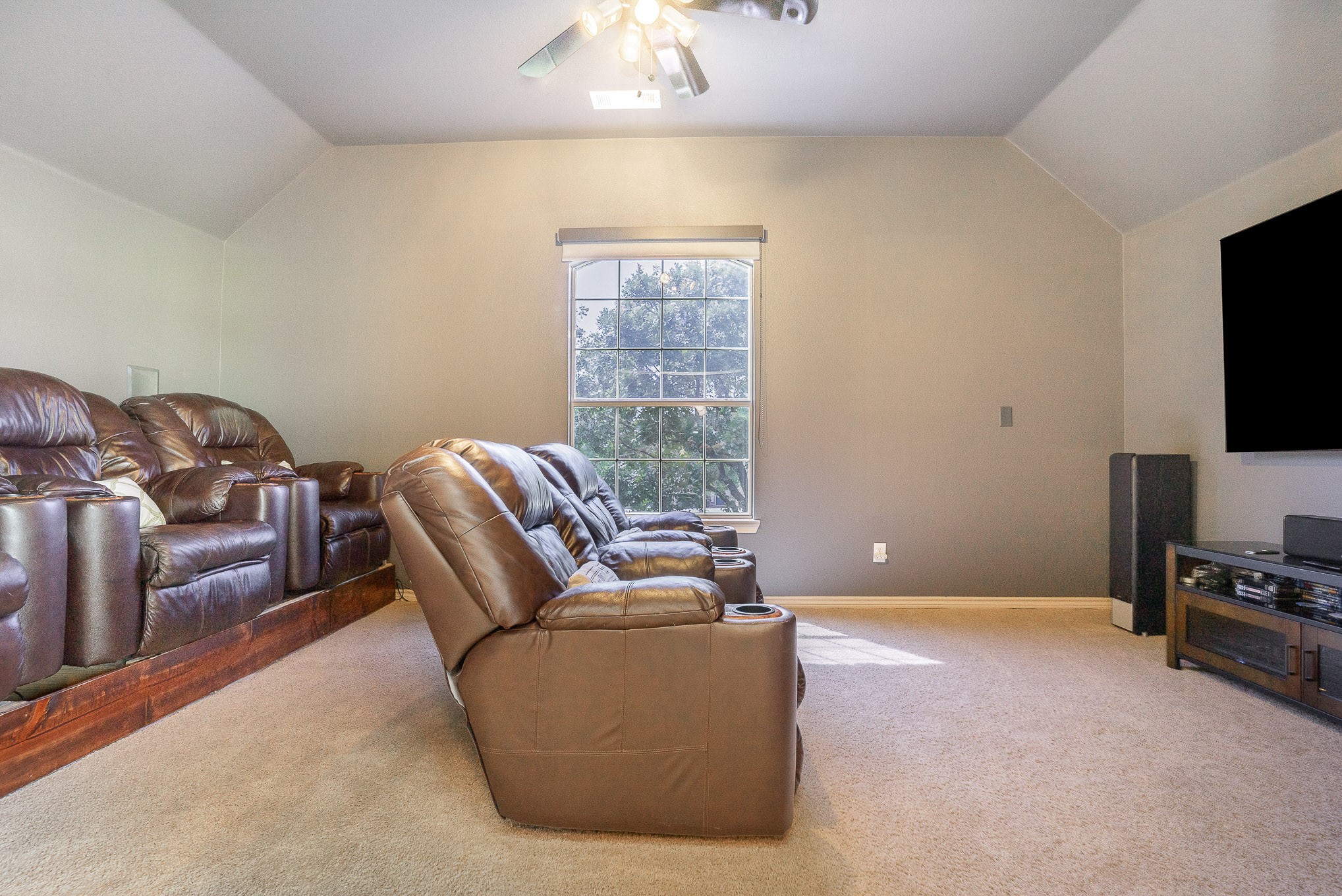 10213 Broadmoor Lane