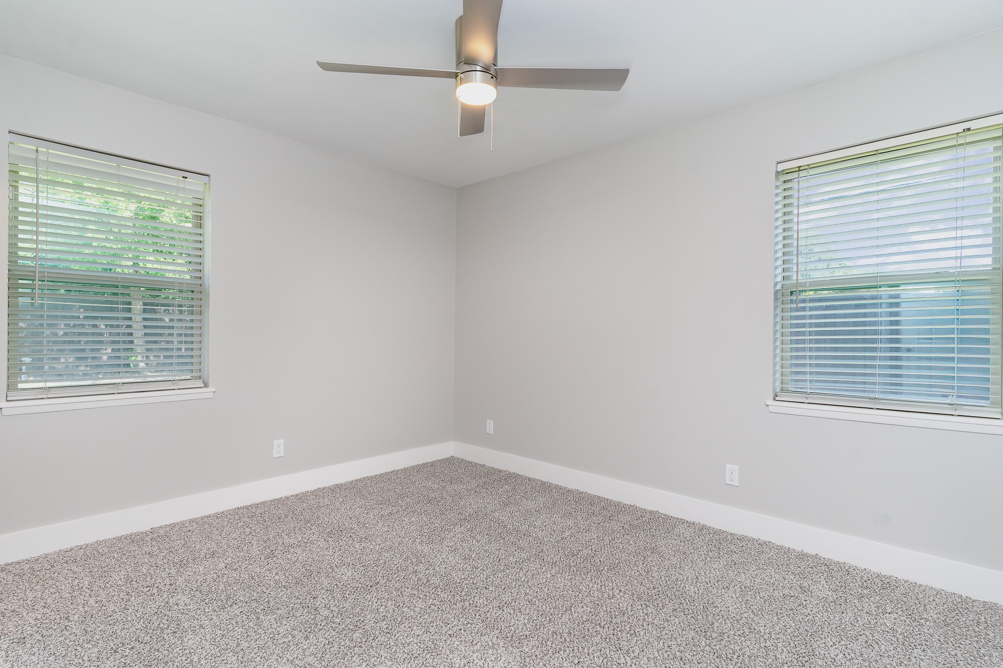 116 N Cottonwood Drive