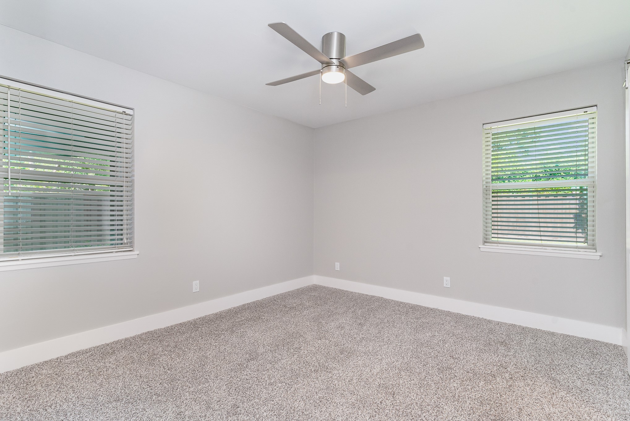116 N Cottonwood Drive