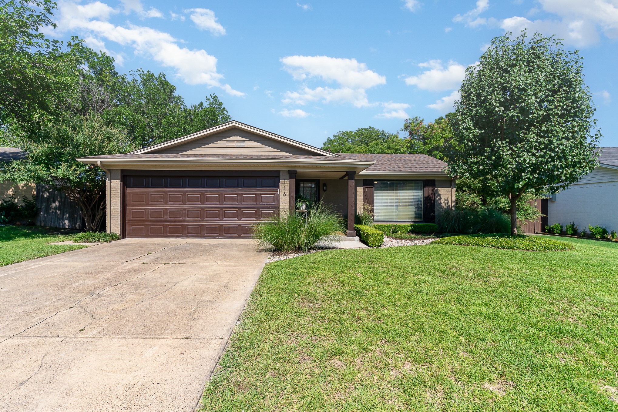 116 N Cottonwood Drive