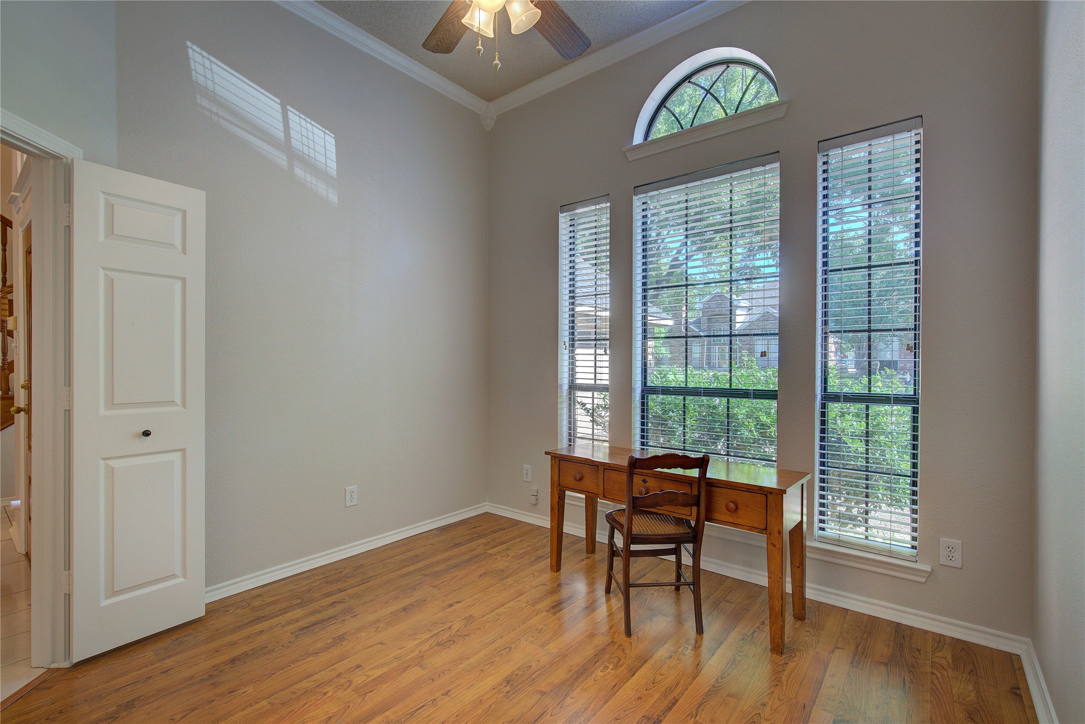 8718 Greenwood Trail