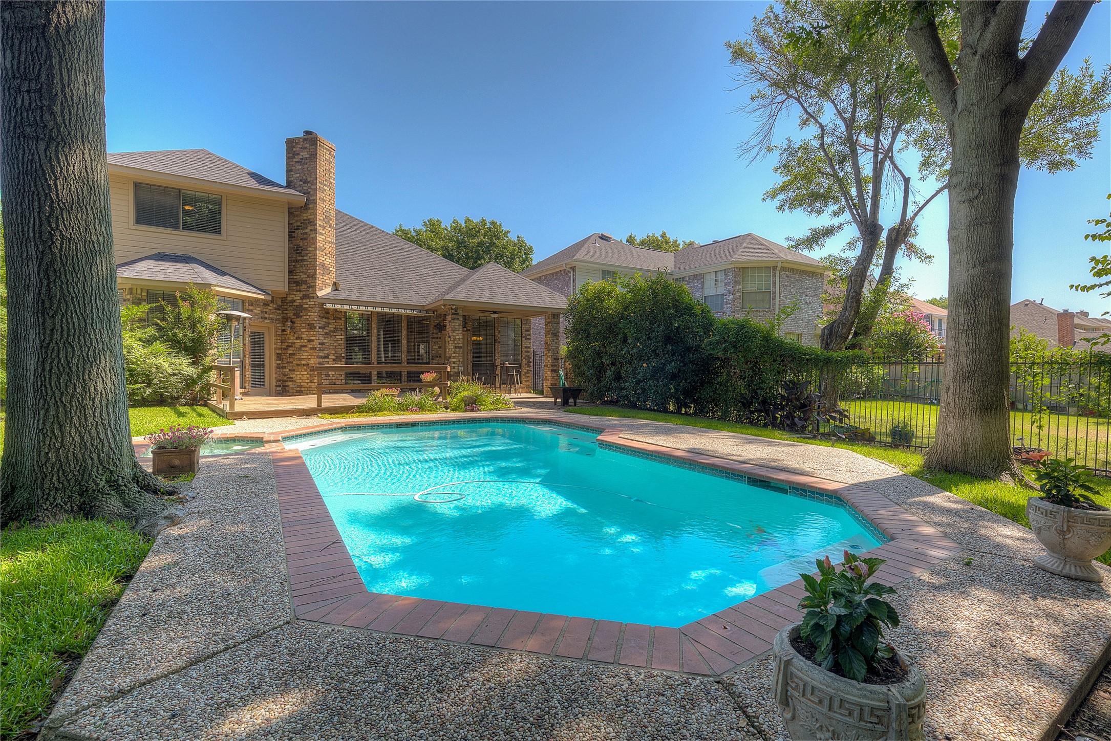 8718 Greenwood Trail