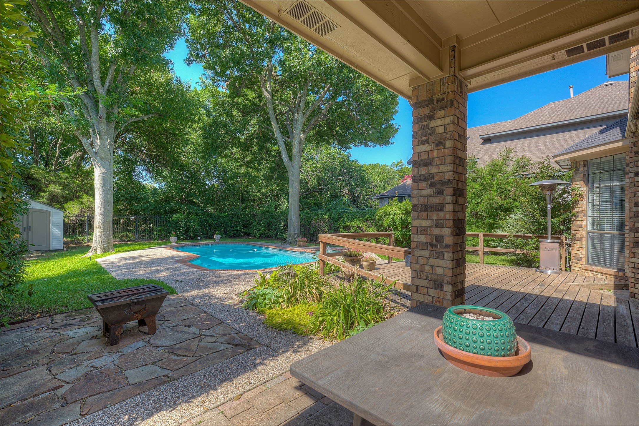 8718 Greenwood Trail