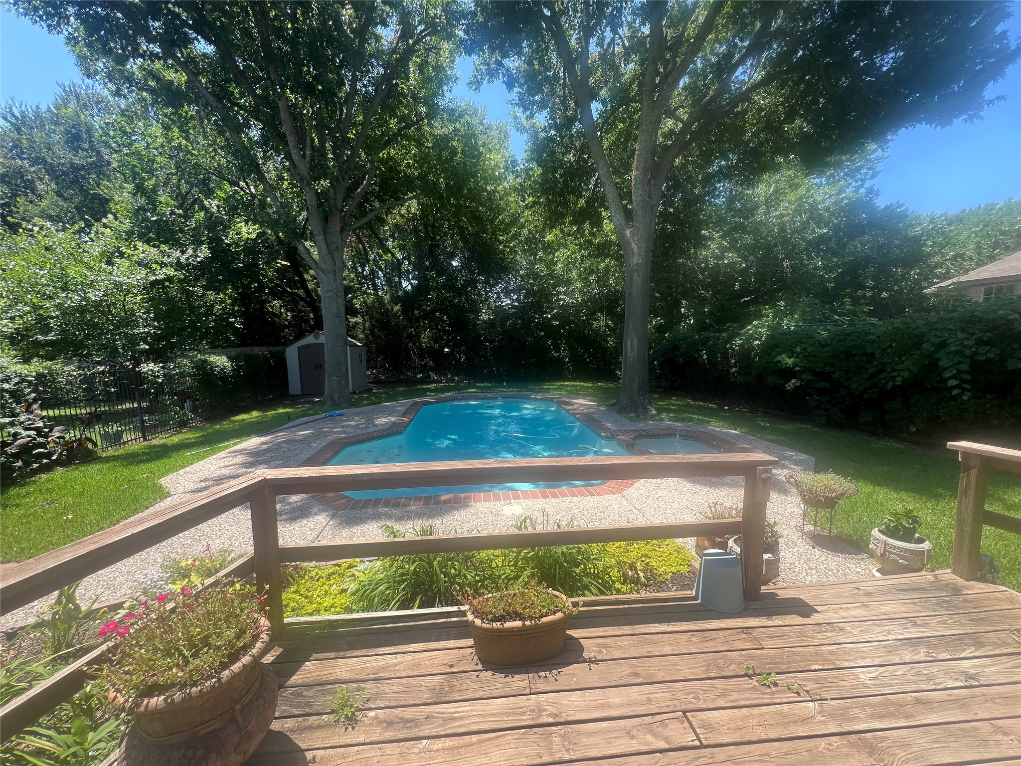 8718 Greenwood Trail