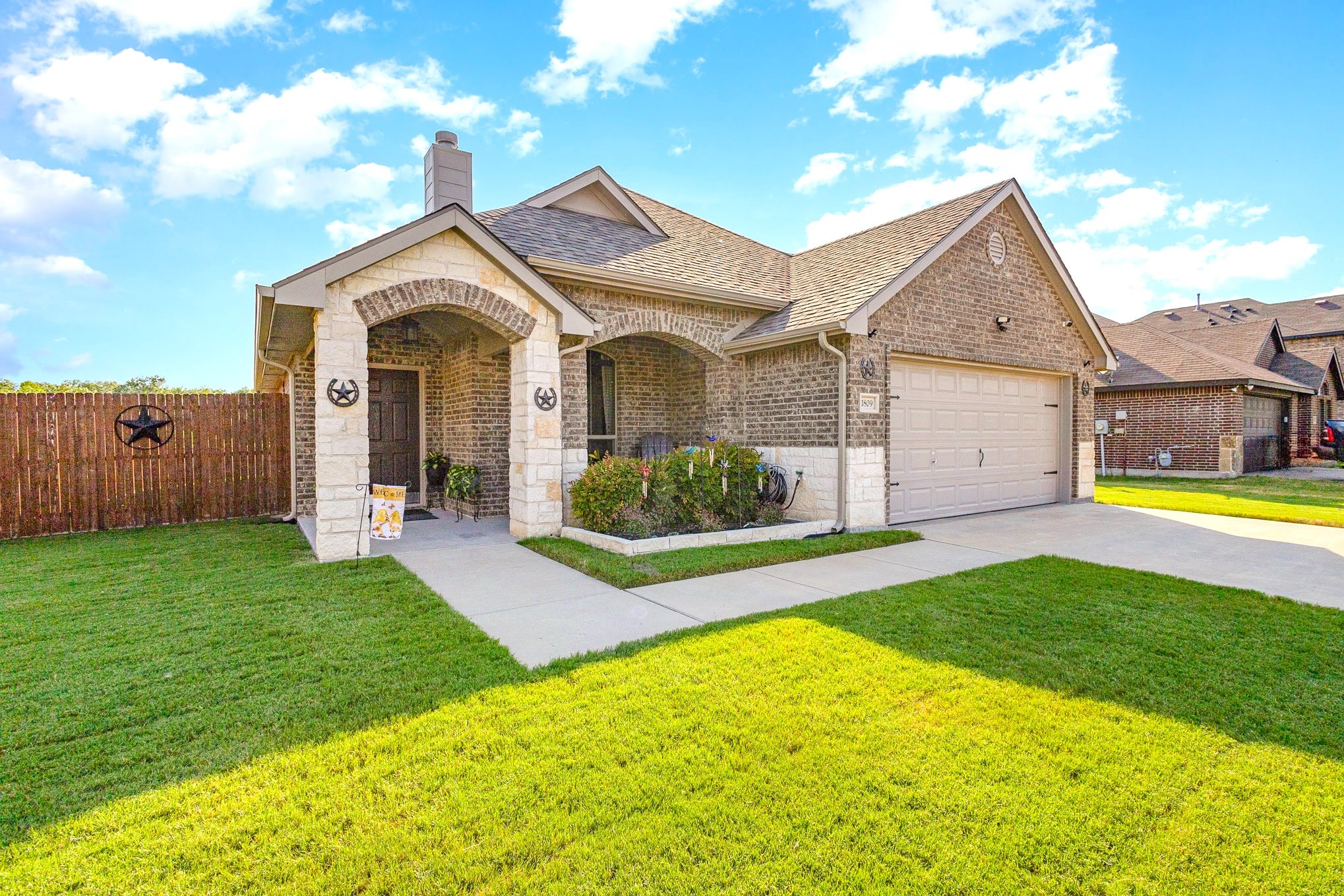 1809 Meadowlark Lane