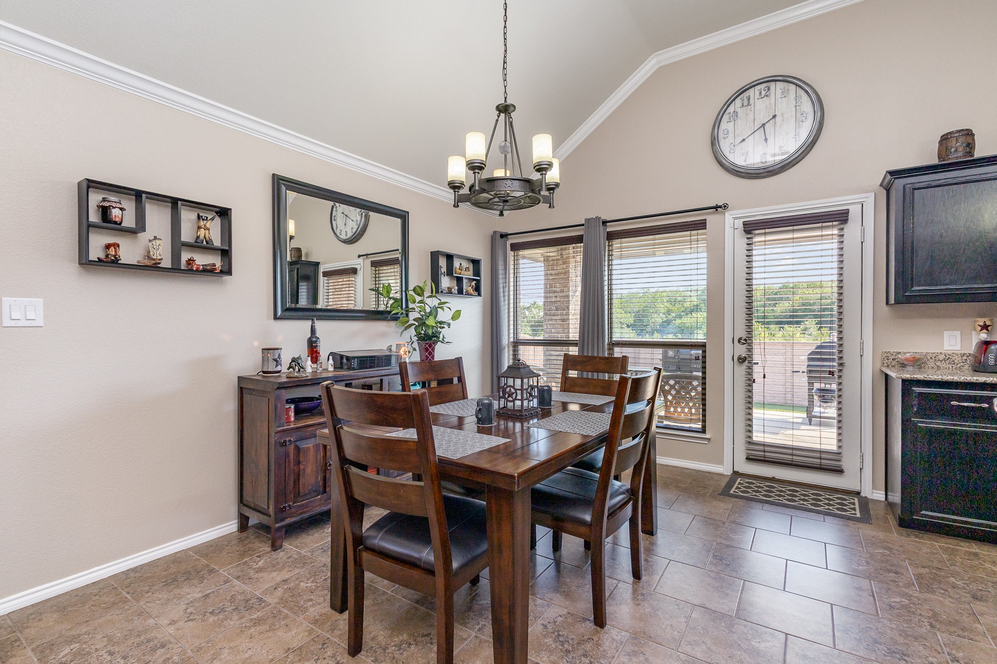 1809 Meadowlark Lane