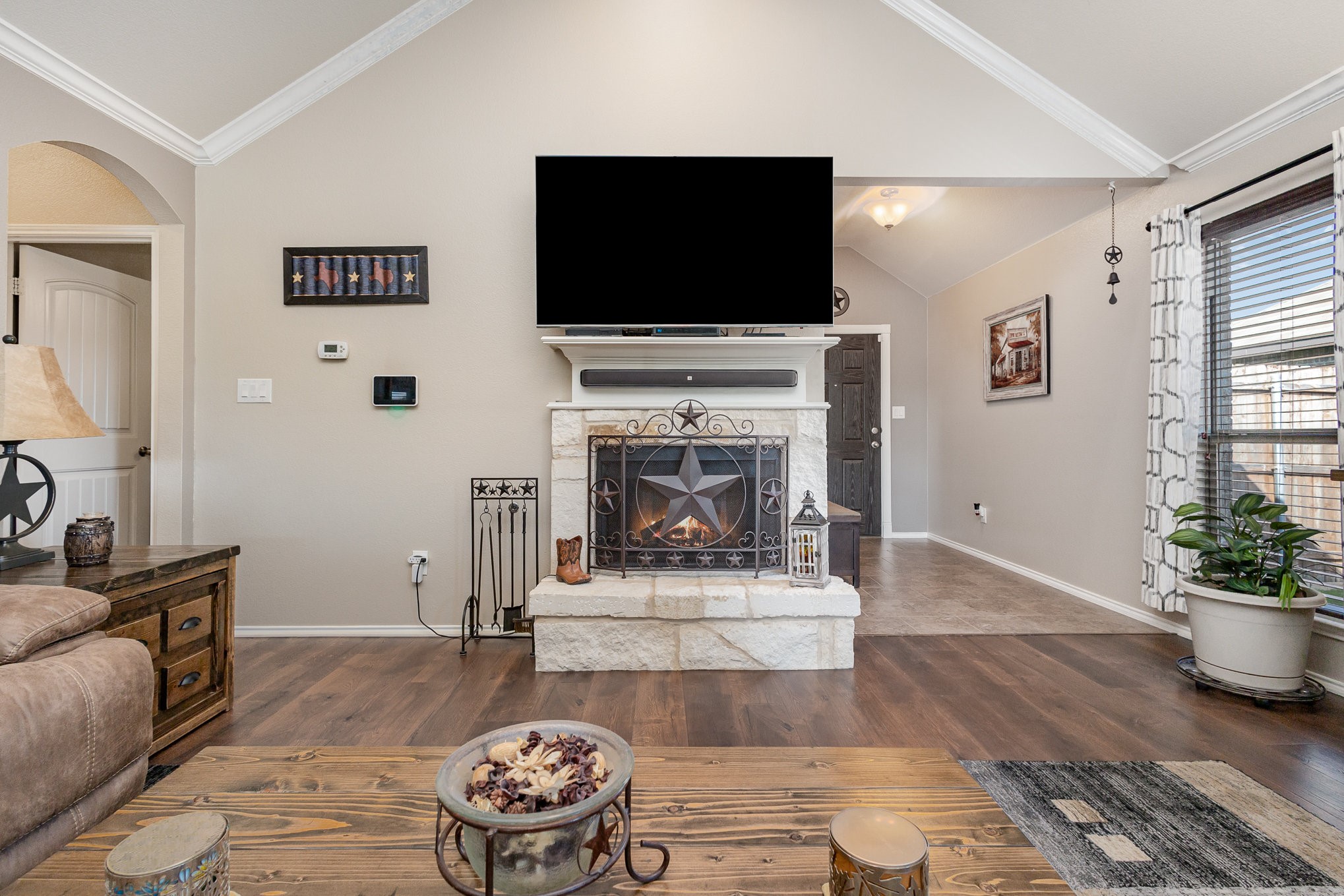 1809 Meadowlark Lane