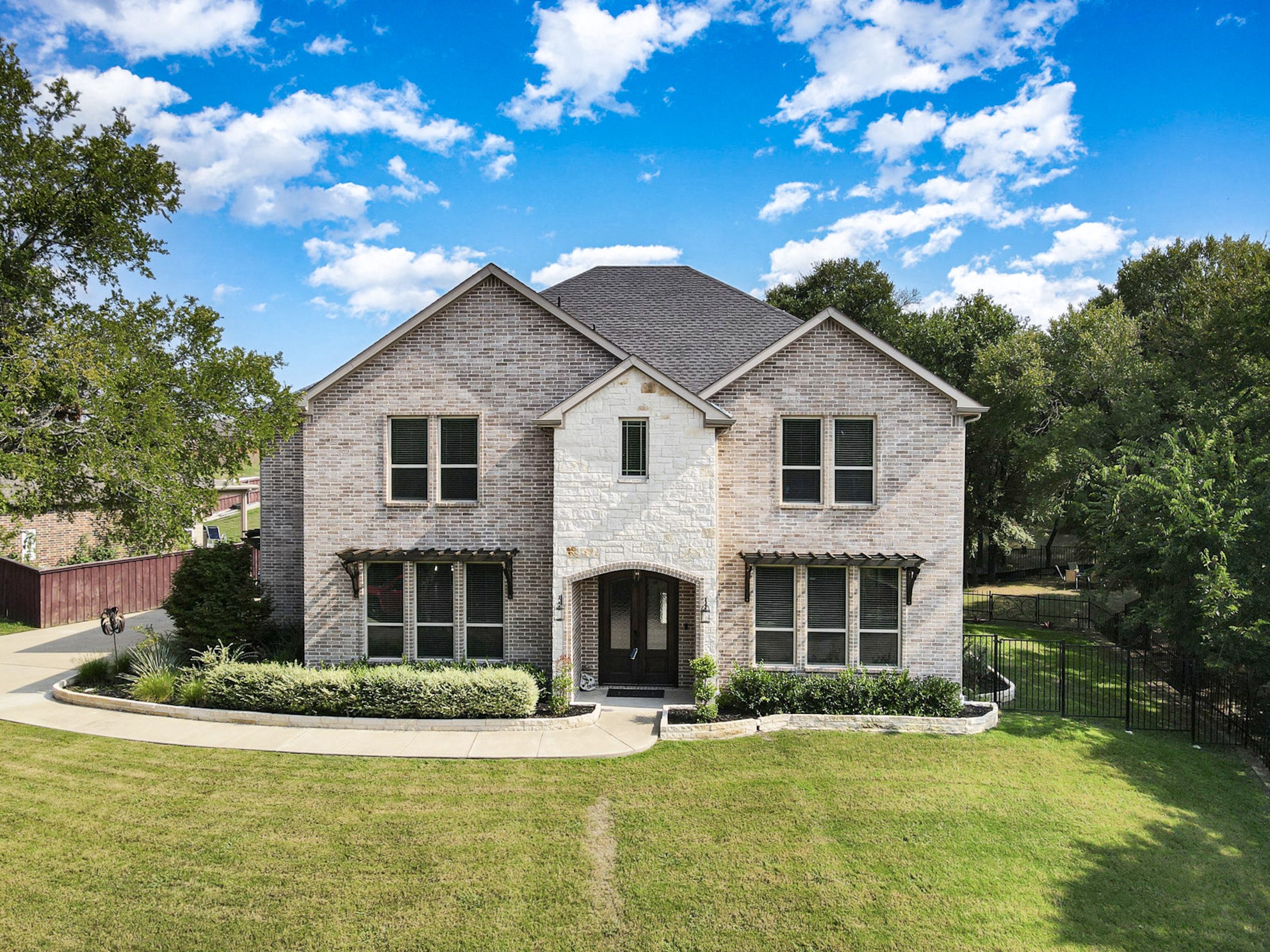 452 Stone Canyon Drive
