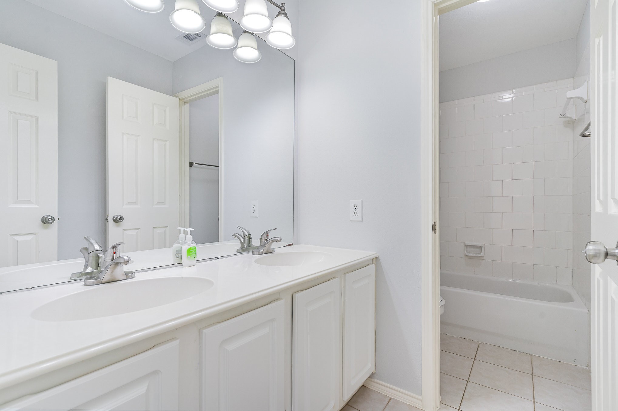 1602 Indian Trail