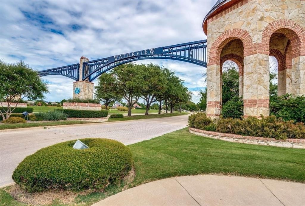 10218 Saint Georges Drive