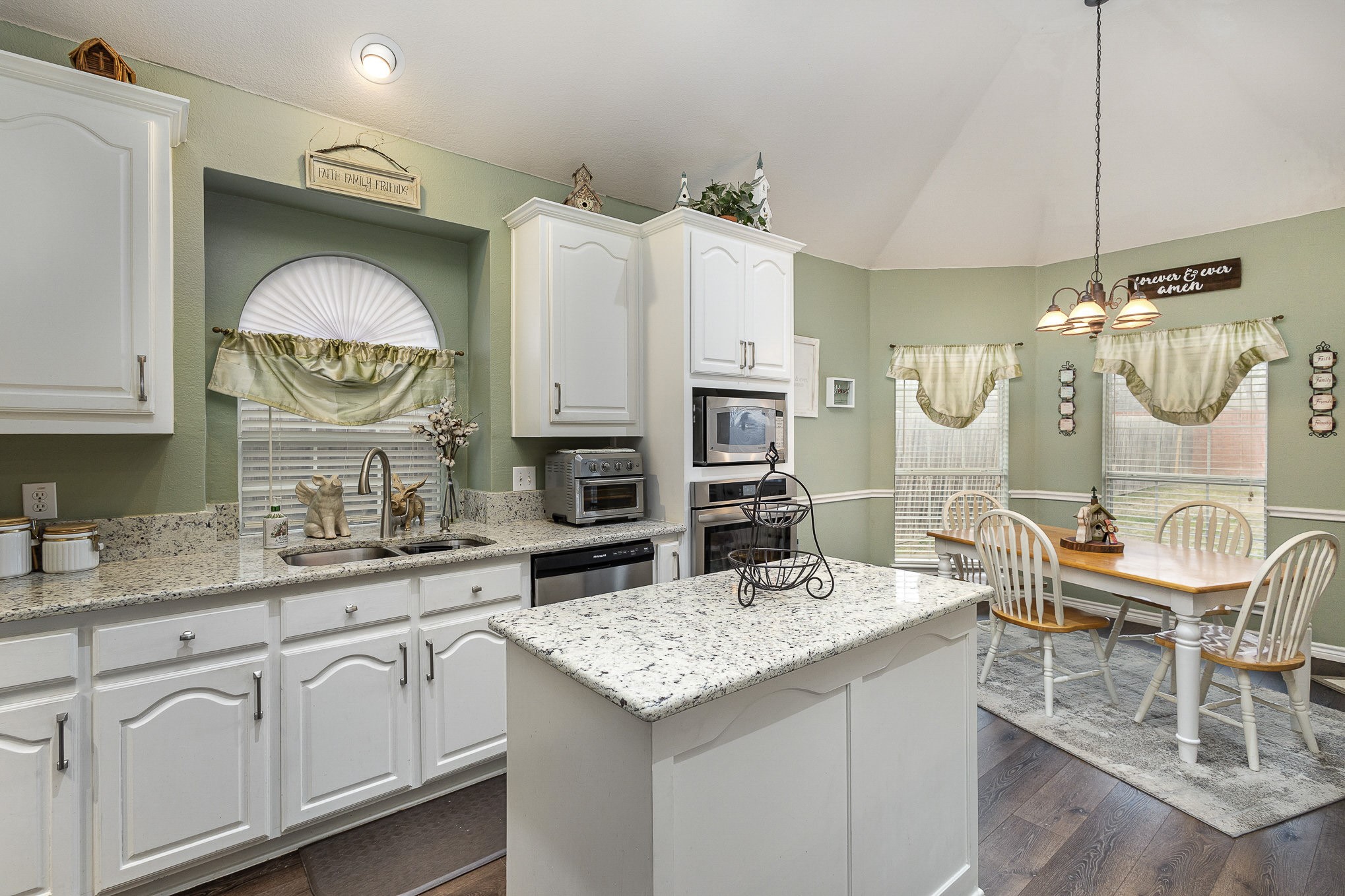 10218 Saint Georges Drive