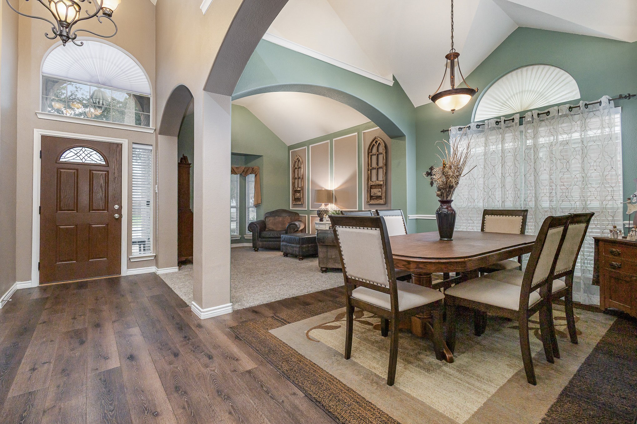 10218 Saint Georges Drive