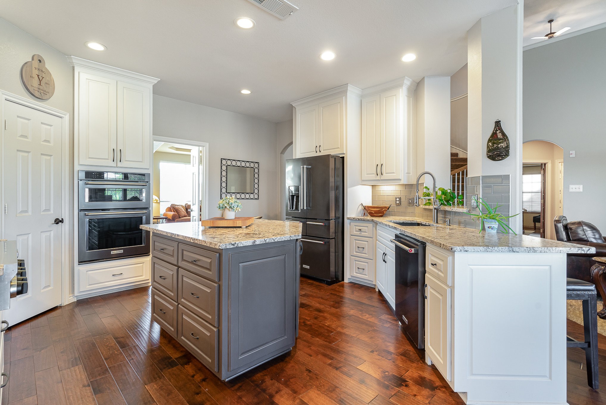 10118 Broadmoor Lane