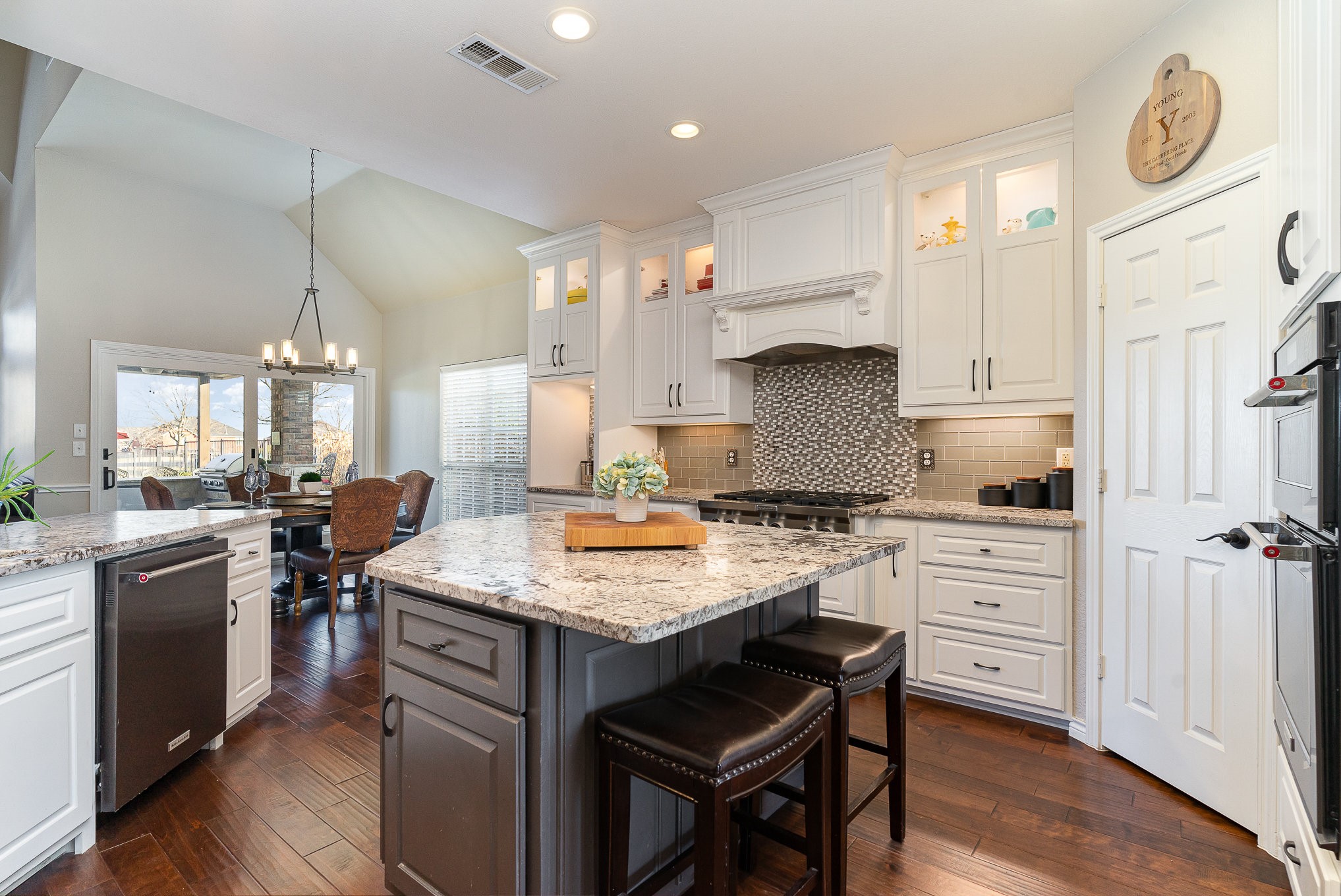 10118 Broadmoor Lane