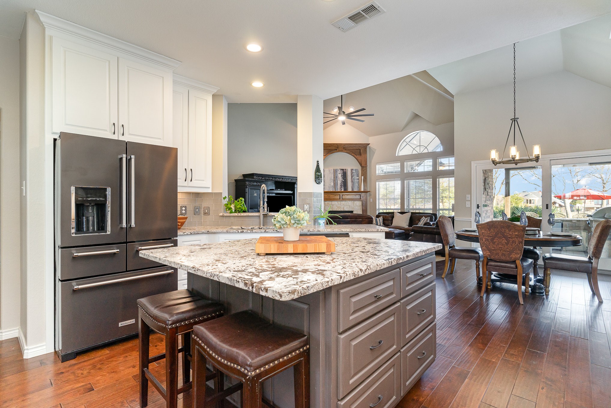 10118 Broadmoor Lane