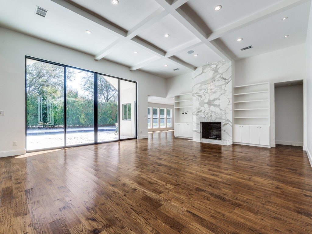 2400 Crown Knoll Lane