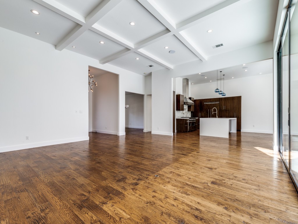 2400 Crown Knoll Lane