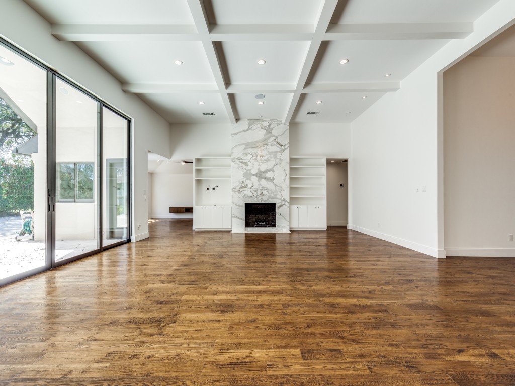 2400 Crown Knoll Lane