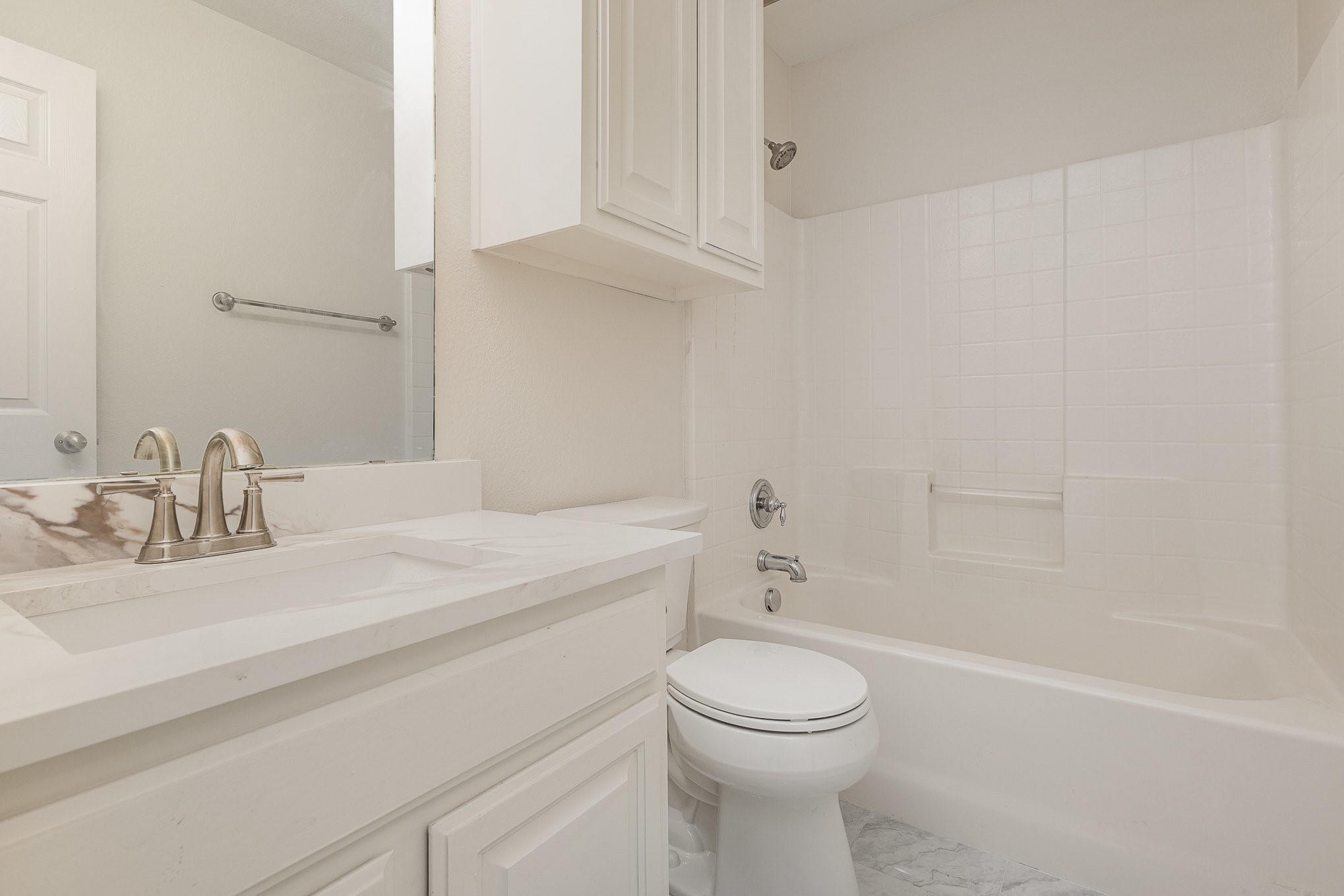 1200 Whispering Glen