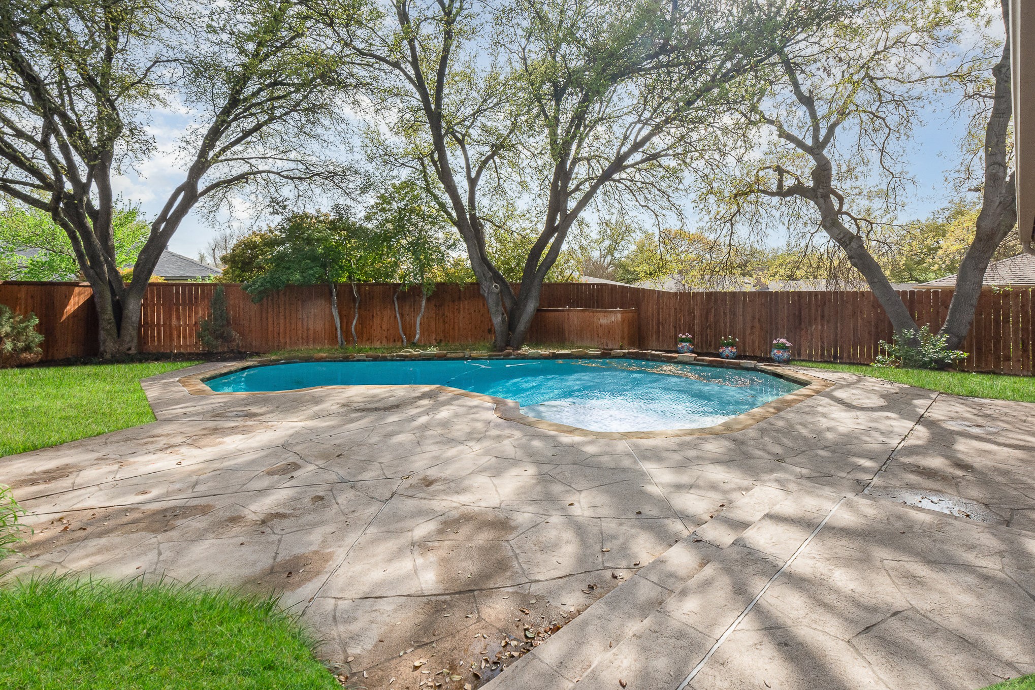 15105 Meandering Place