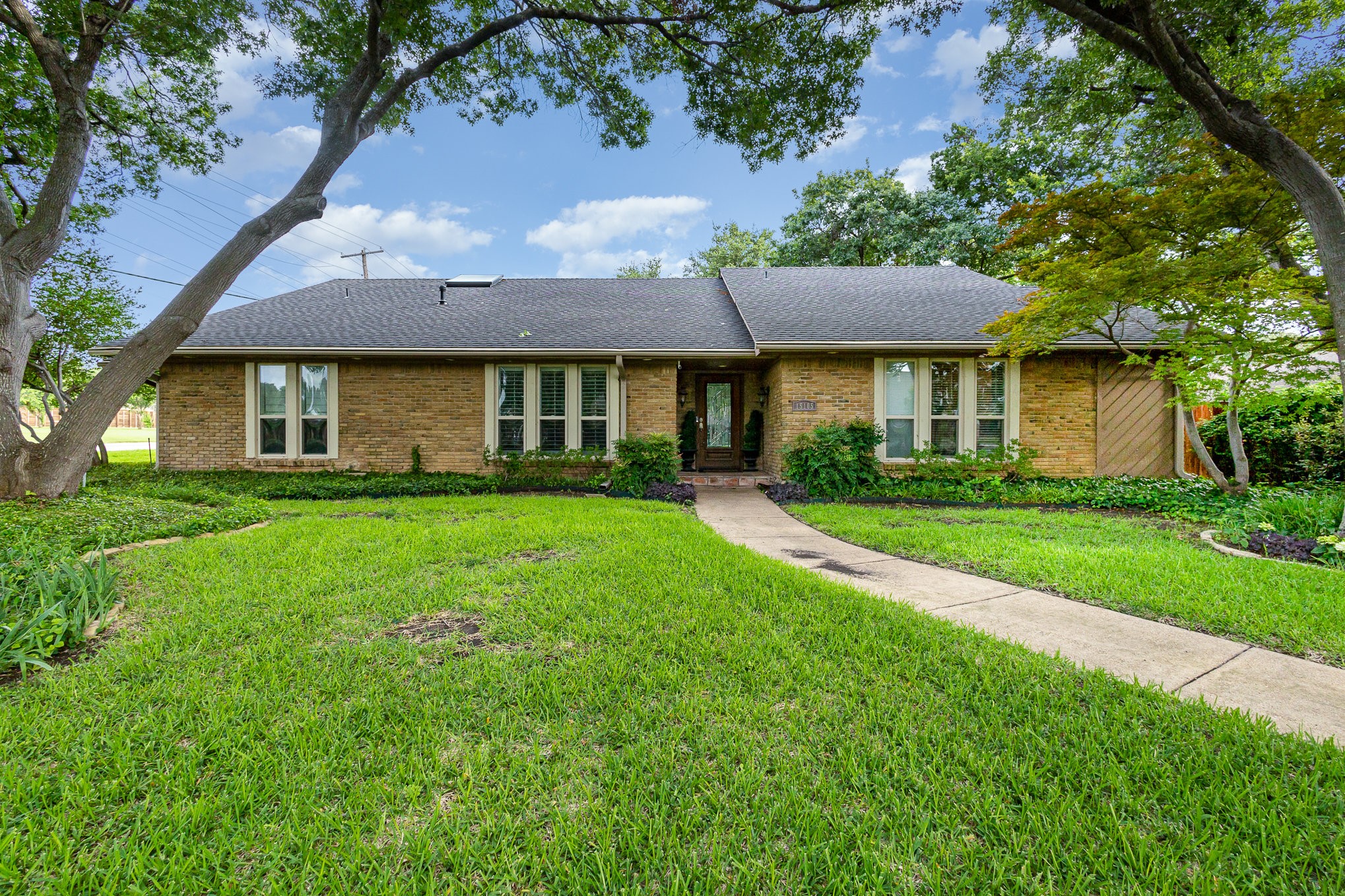 15105 Meandering Place