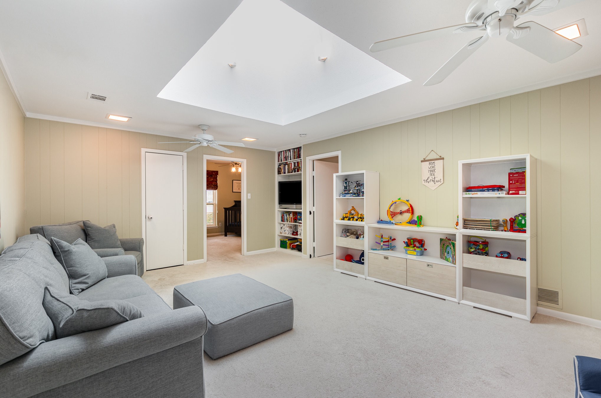 15105 Meandering Place