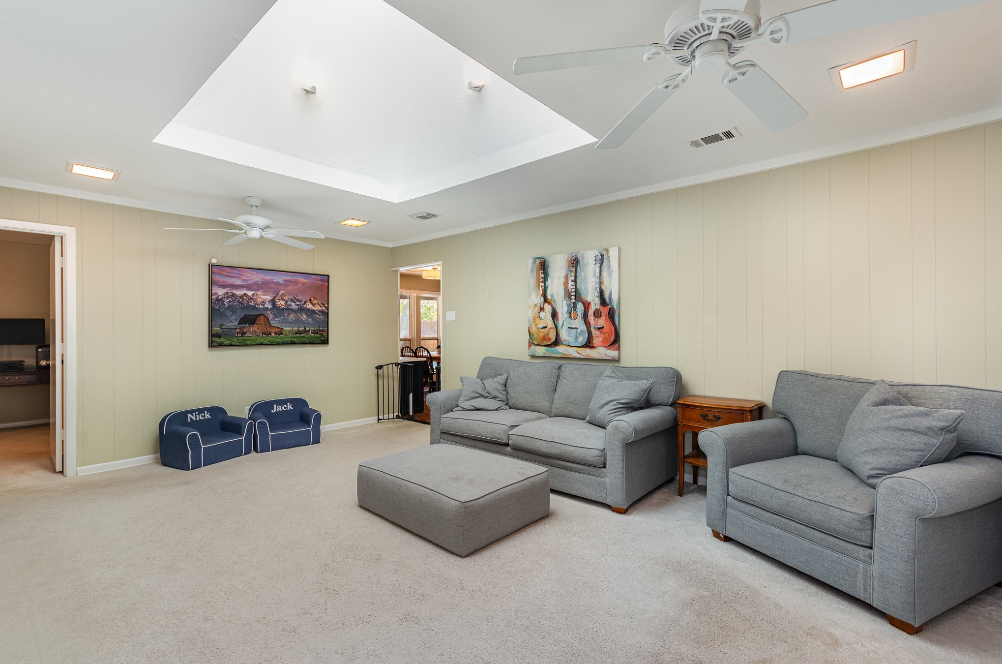 15105 Meandering Place