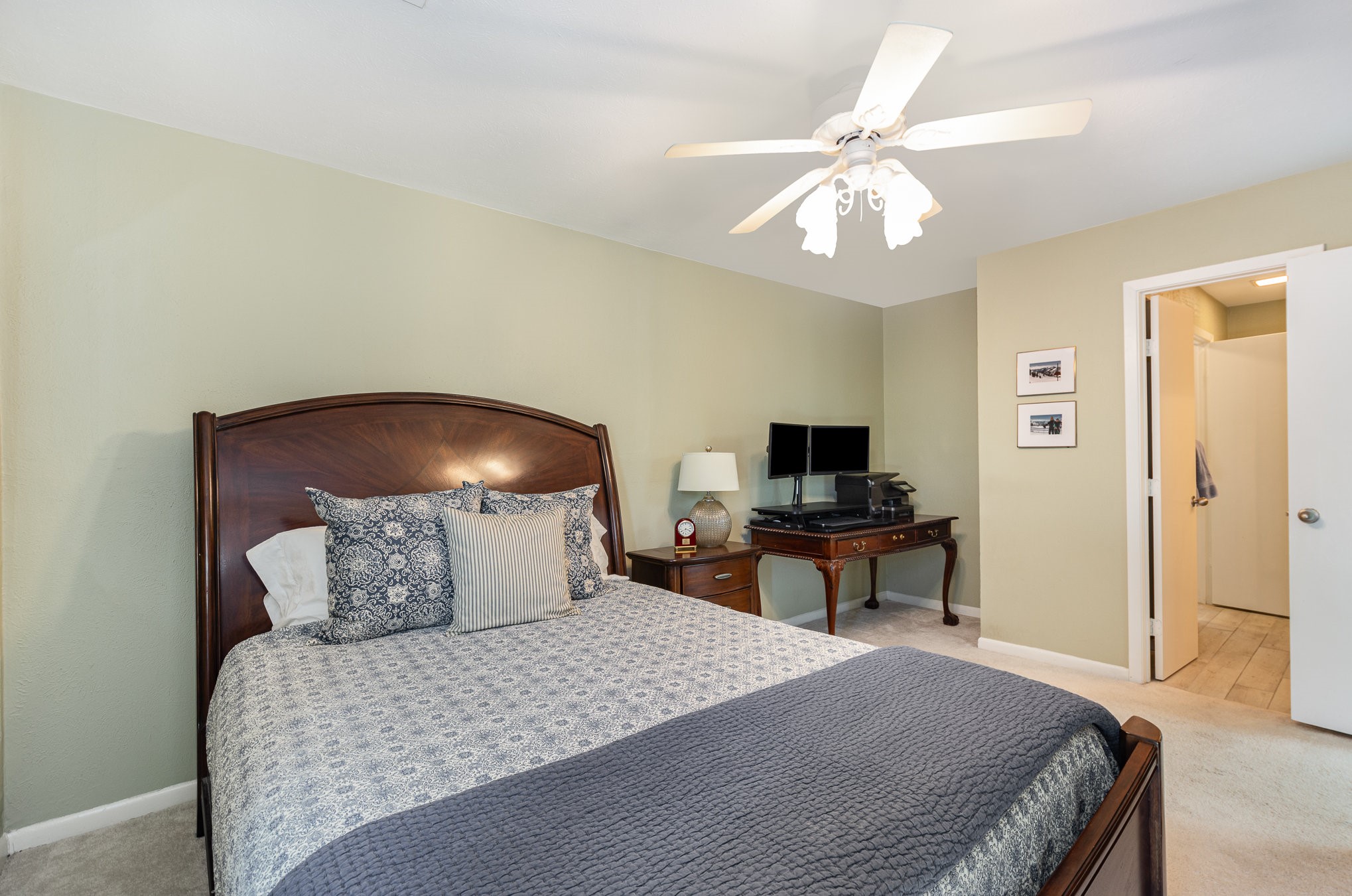15105 Meandering Place