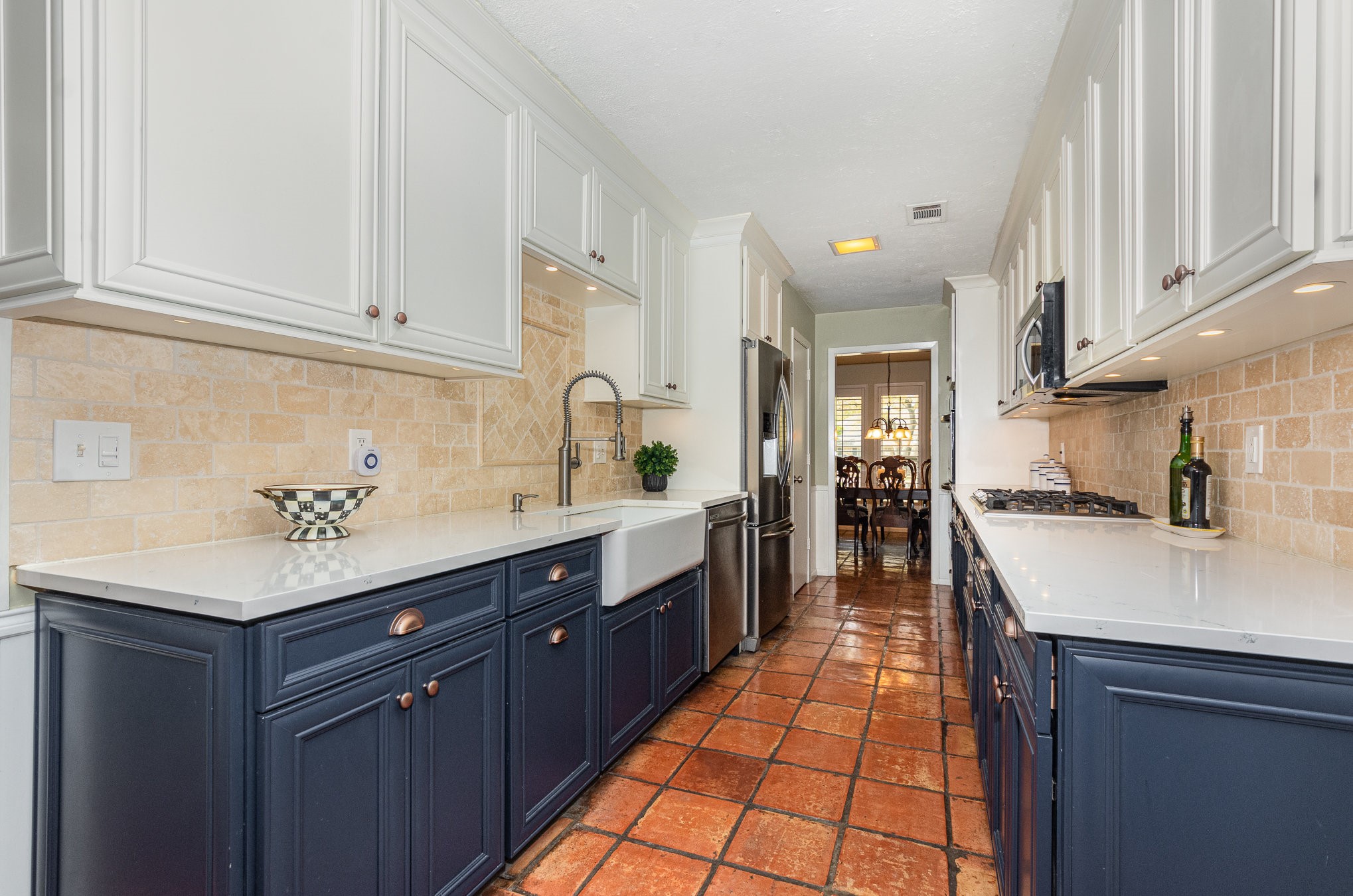15105 Meandering Place