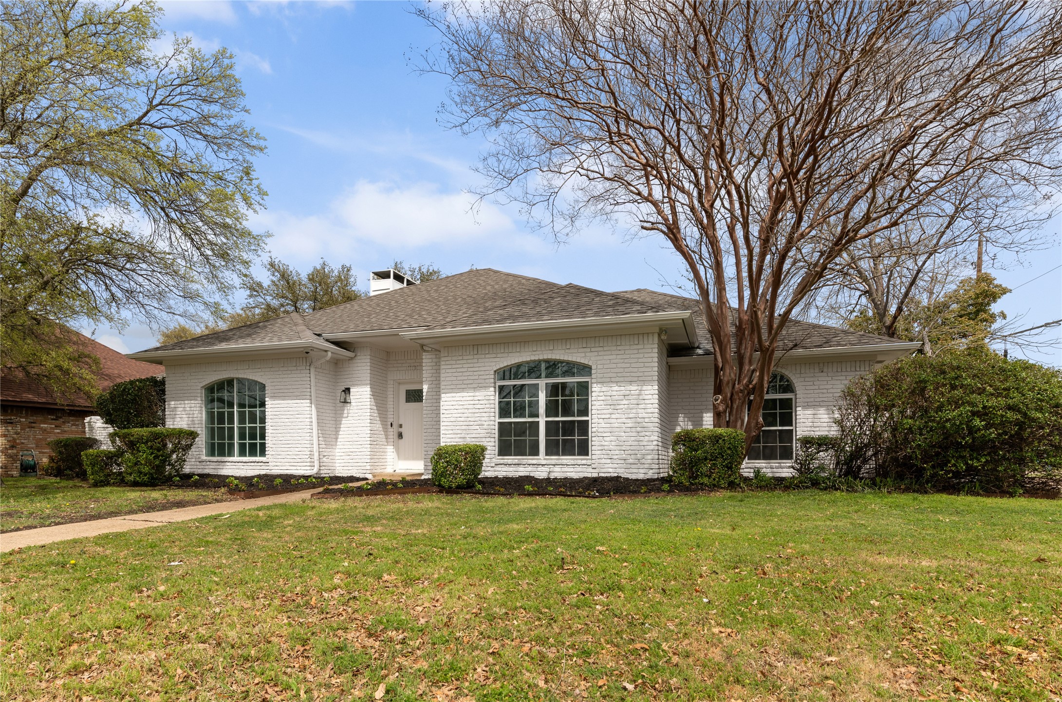 901 Clinton Drive
