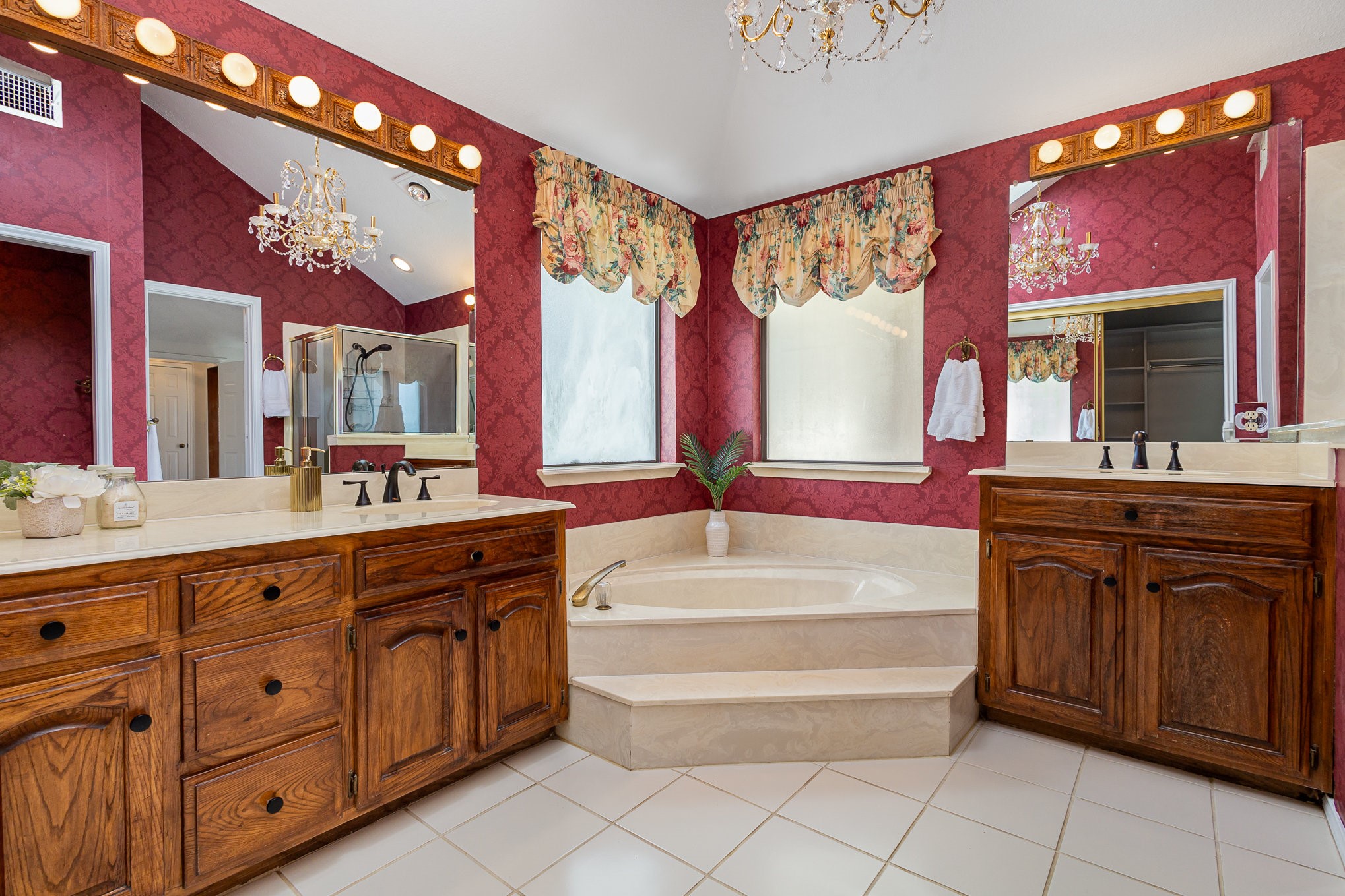 2213 Moss Trail