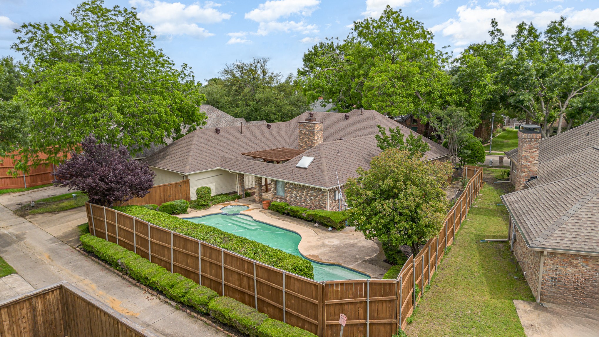 2213 Moss Trail