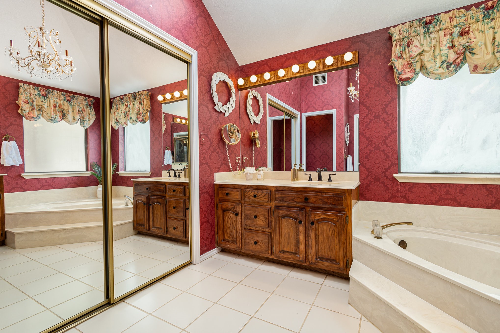 2213 Moss Trail