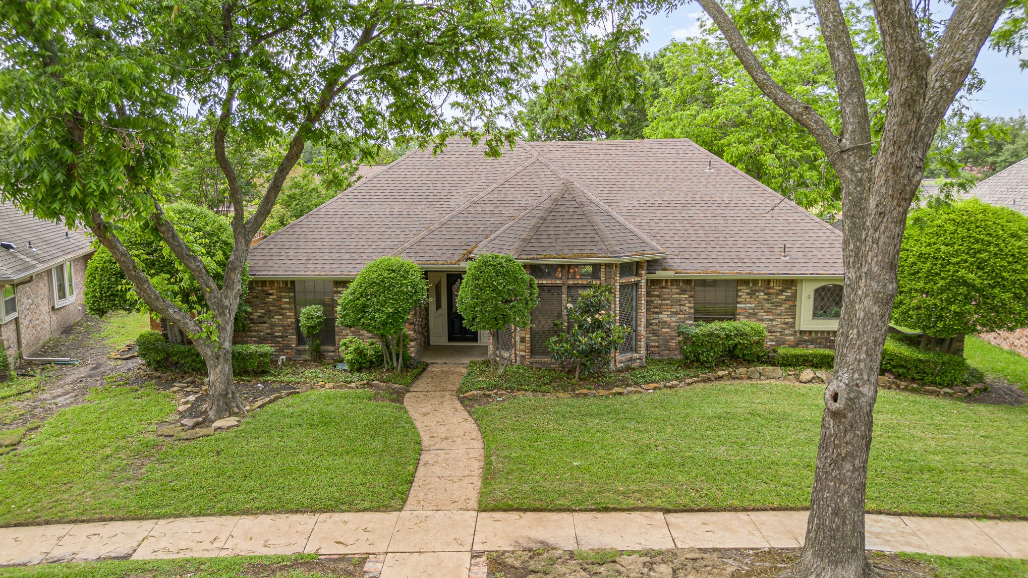 2213 Moss Trail