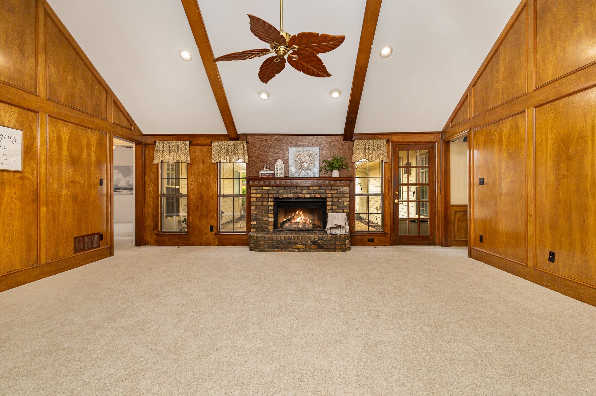 2213 Moss Trail