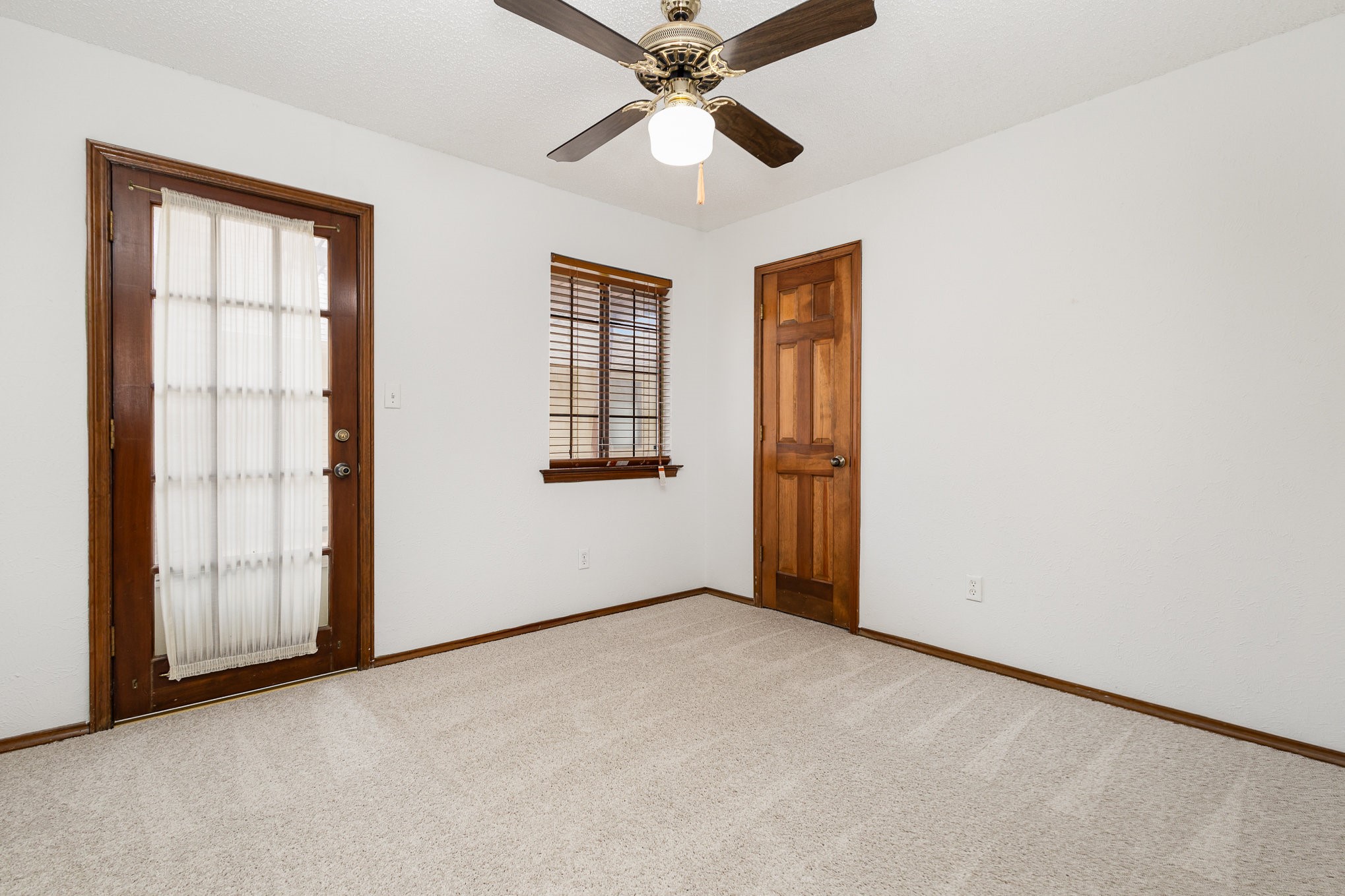 2213 Moss Trail