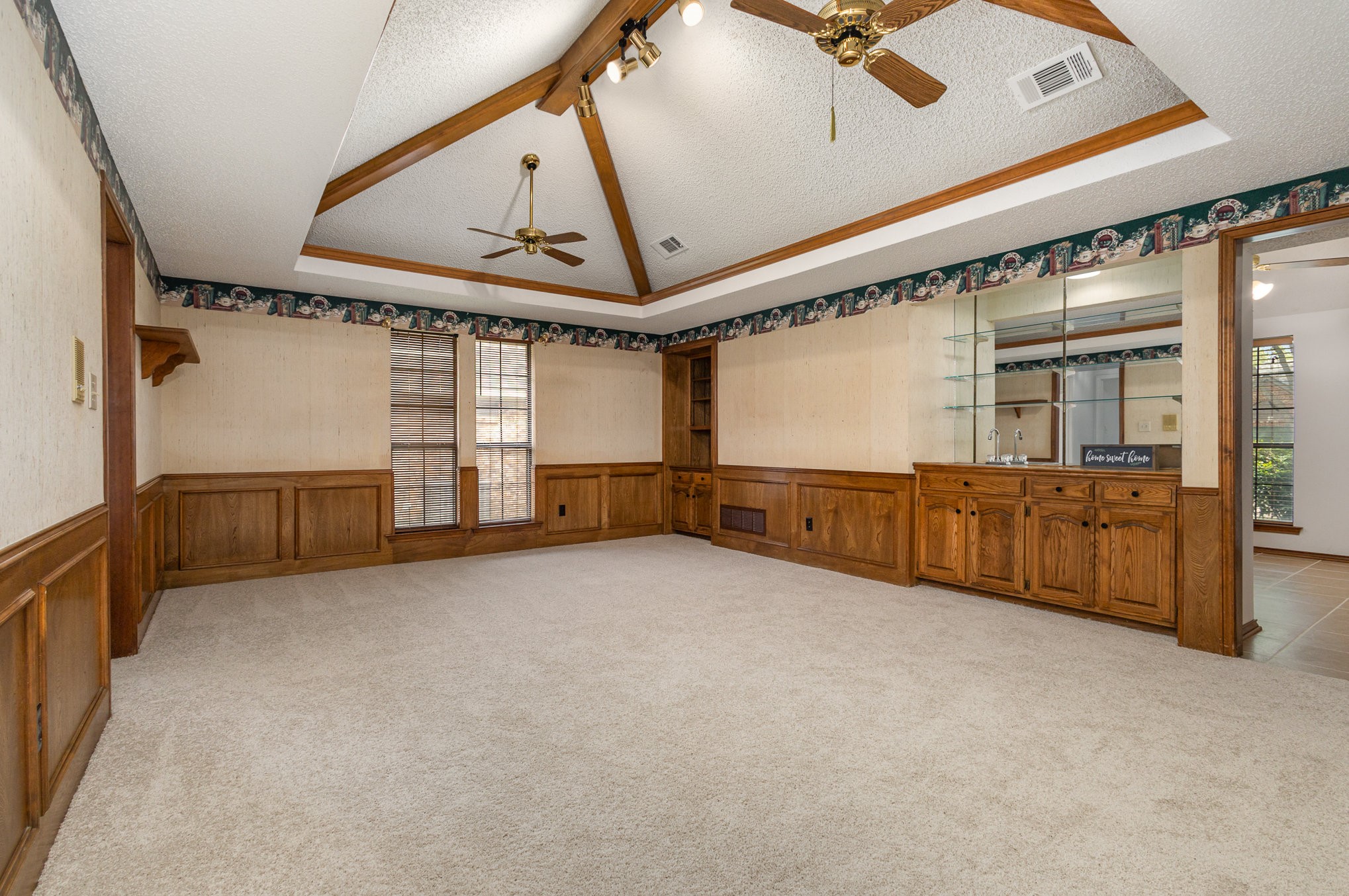 2213 Moss Trail