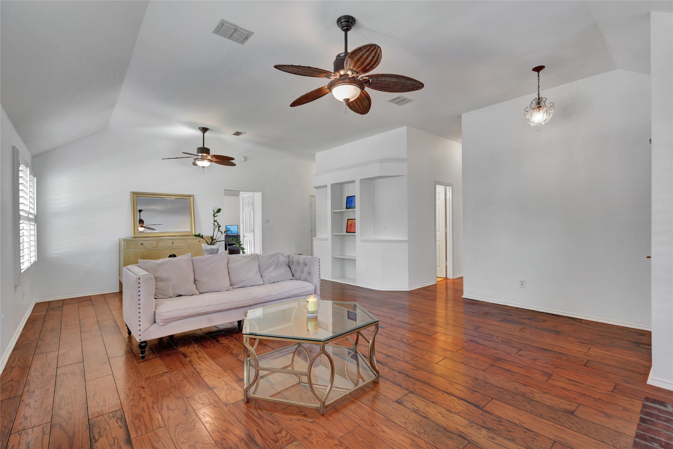 6112 Sumter Court