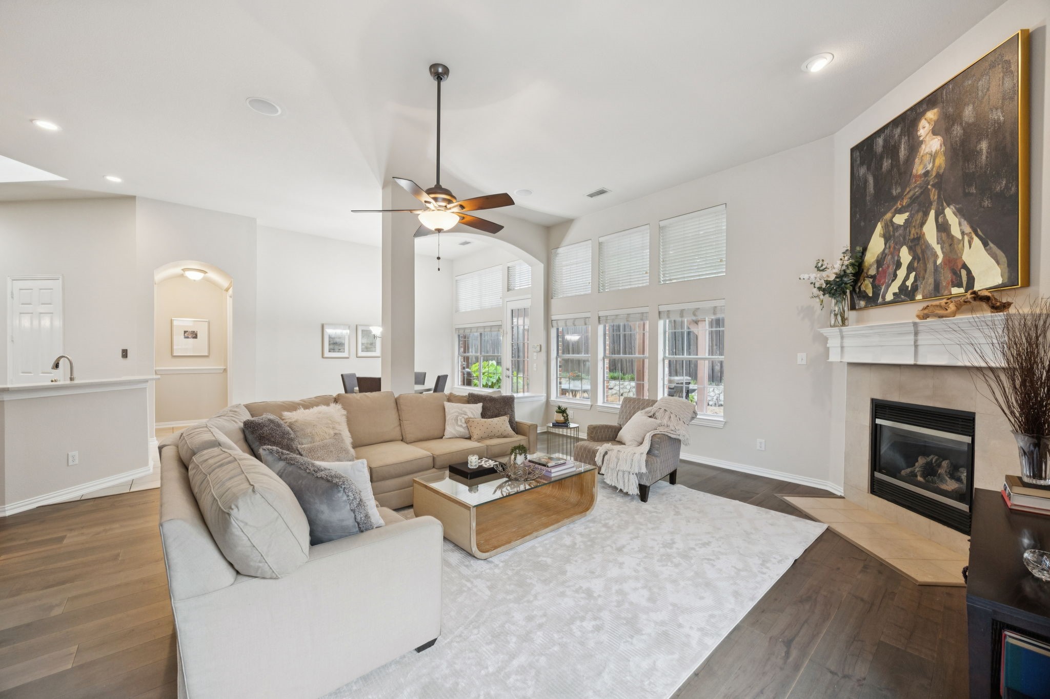 945 Brentwood Drive