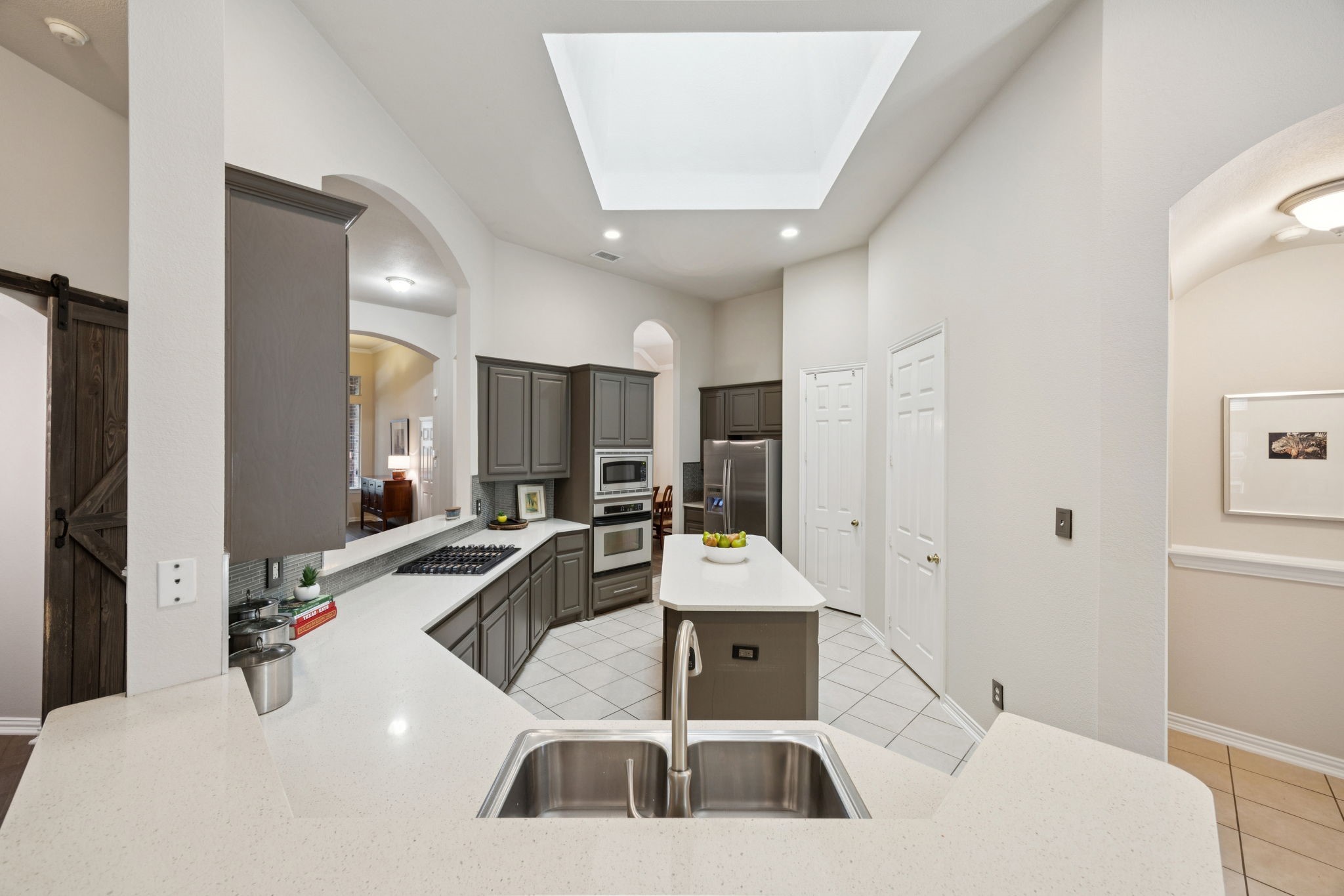 945 Brentwood Drive