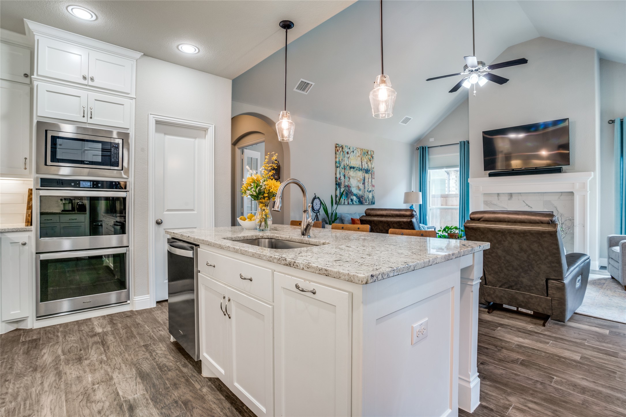 9712 Surveyor Road