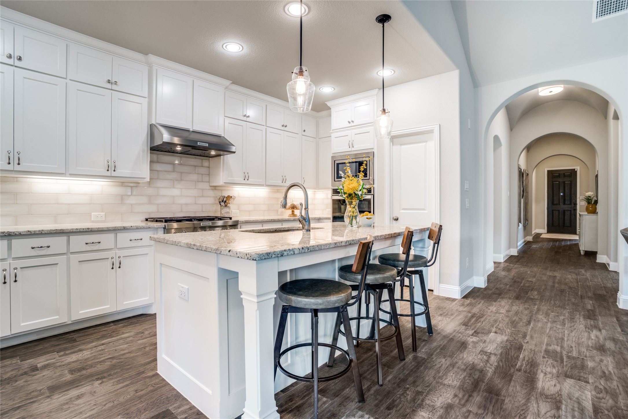 9712 Surveyor Road