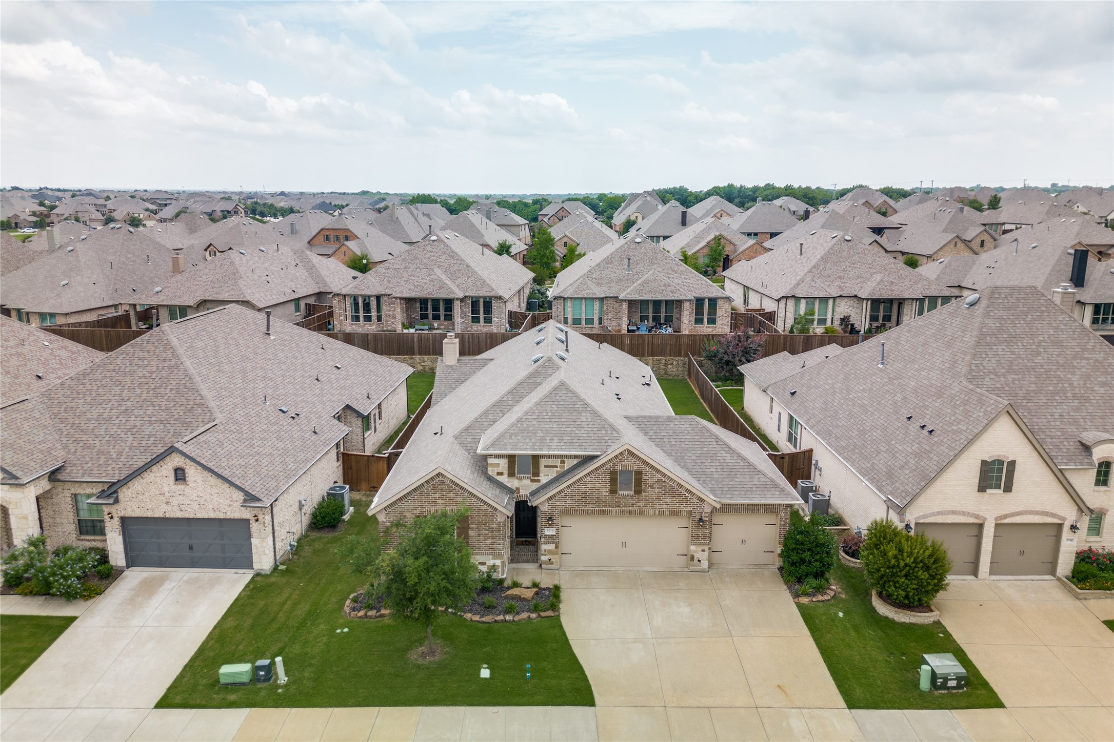 9712 Surveyor Road