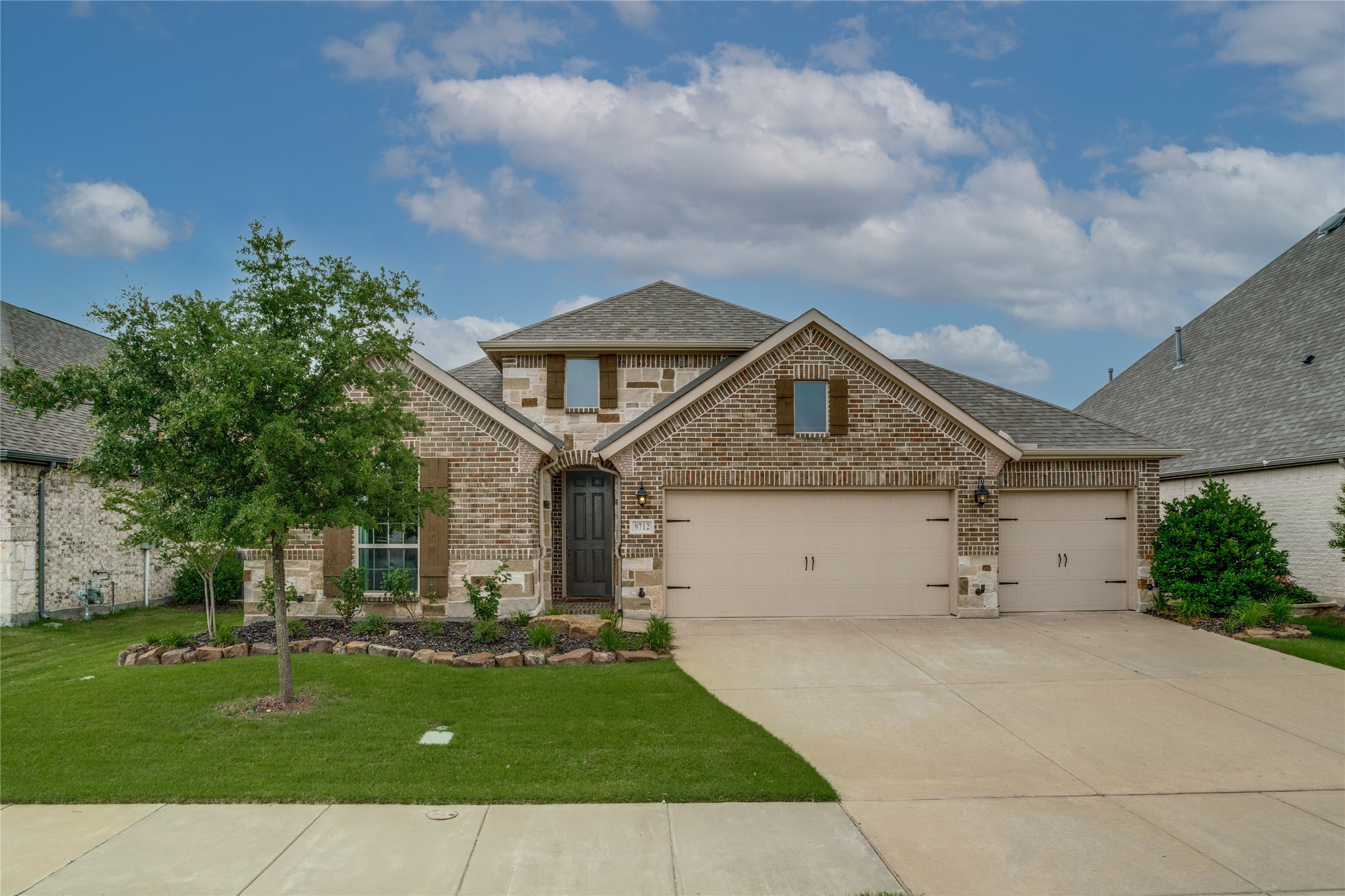 9712 Surveyor Road