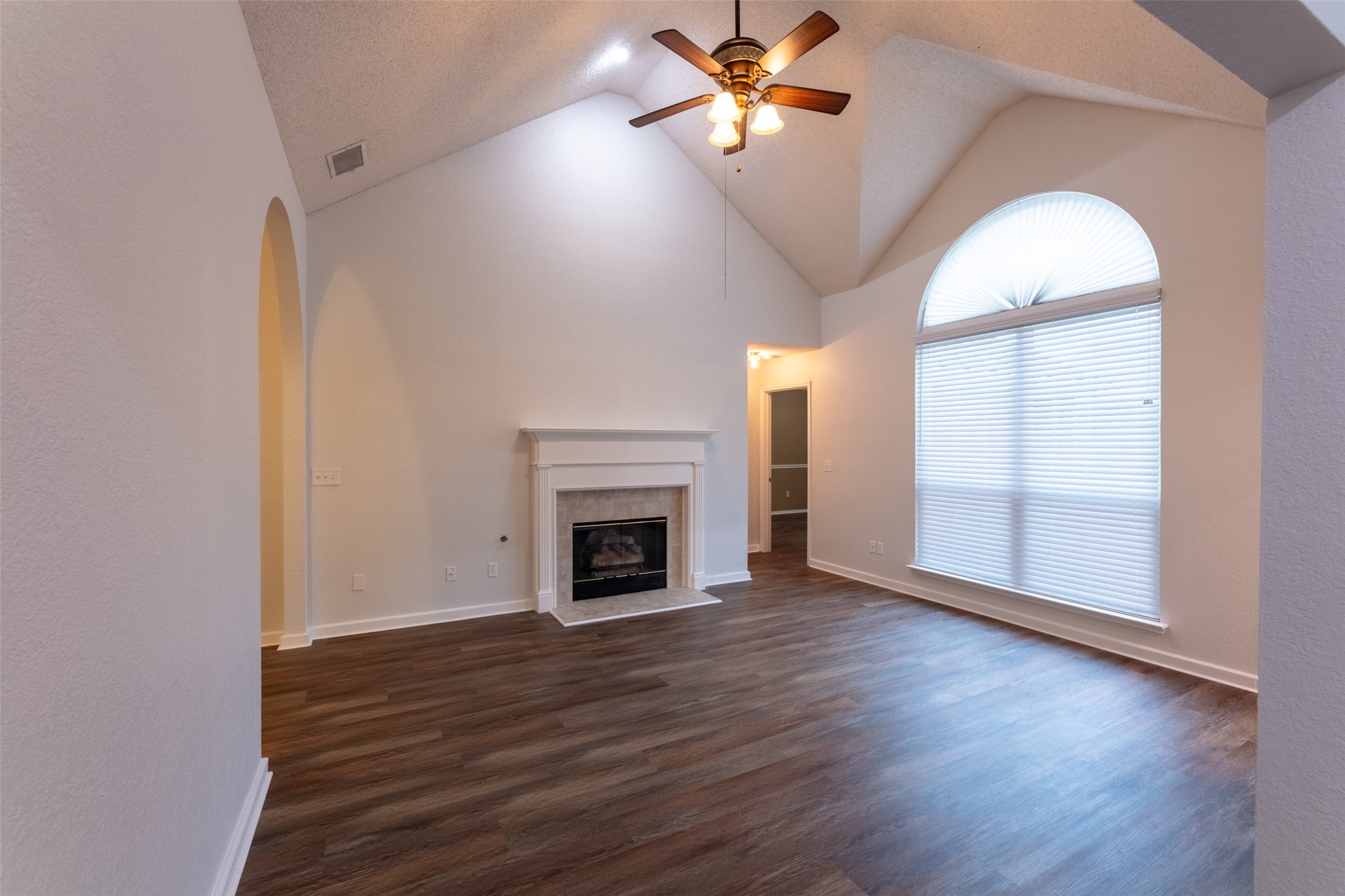 2401 Creekhaven Drive